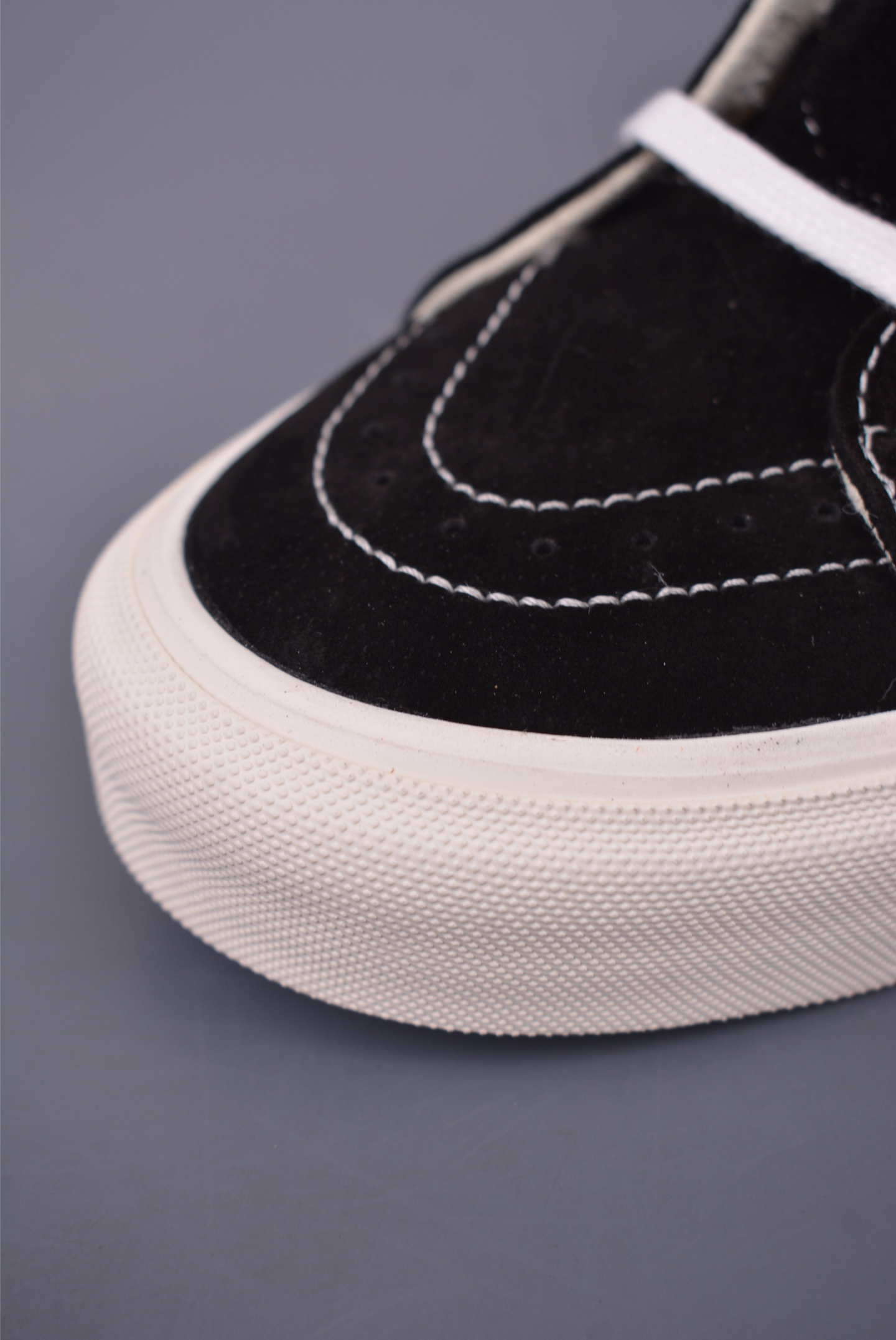 Vans Sk8-Mid SNS 黑白涂鸦中帮 以当地 Venice 沙滩为主题-Chinese UA Cheap High Quatity Brand Clothes Bags handbags Sneakers wholesale wholesaler seller from China Factory suppliers Fashion Clothing Shoes best Quality Beautiful Price Vans Sk8-Mid SNS 黑白涂鸦中帮 以当地 Venice 沙滩为主题