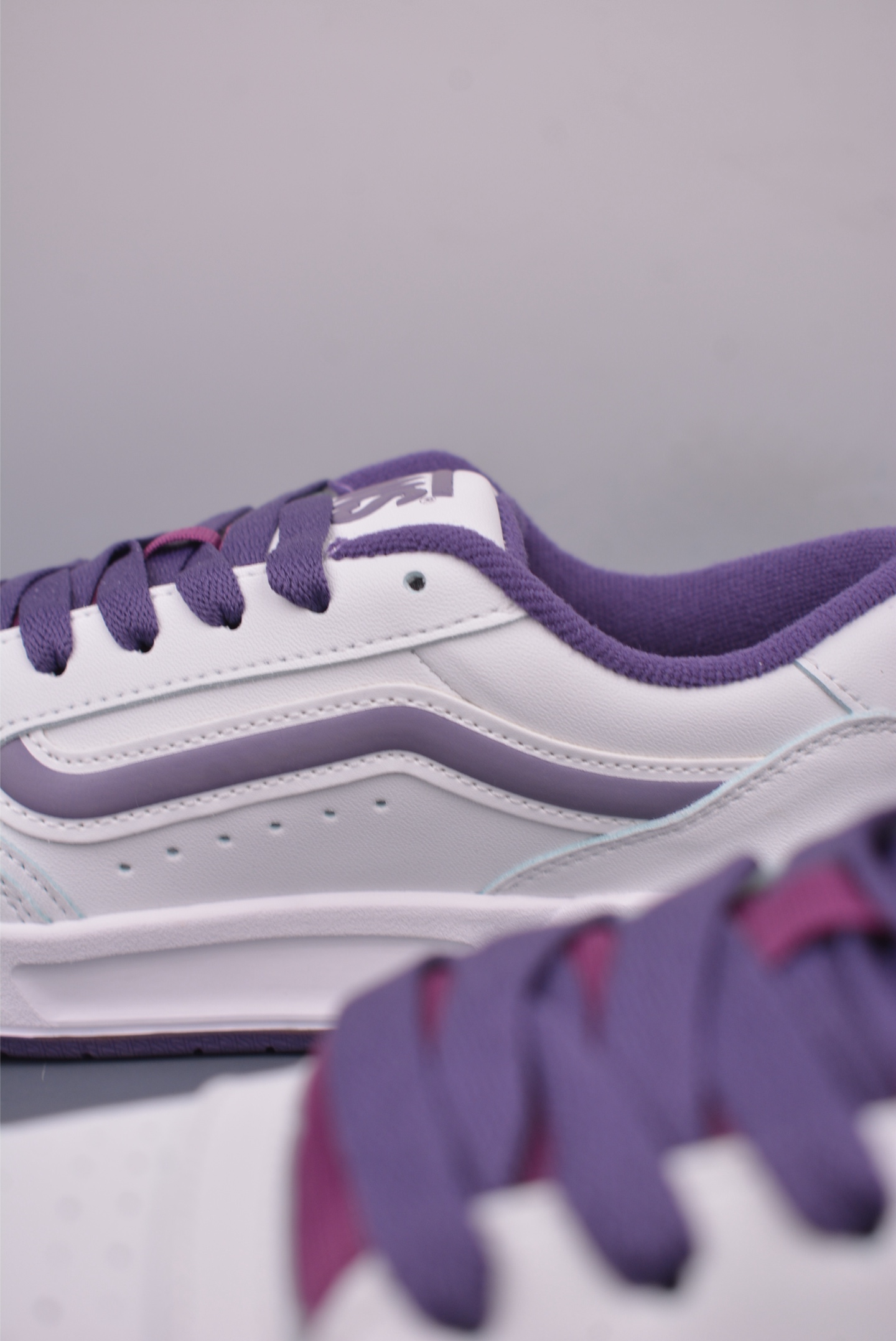 全新鞋型 Vans Hylane 白紫 范斯官方 美式复古休闲运动鞋 VN000D1JPRP-Chinese UA Cheap High Quatity Brand Clothes Bags handbags Sneakers wholesale wholesaler seller from China Factory suppliers Fashion Clothing Shoes best Quality Beautiful Price 全新鞋型 Vans Hylane 白紫 范斯官方 美式复古休闲运动鞋 VN000D1JPRP