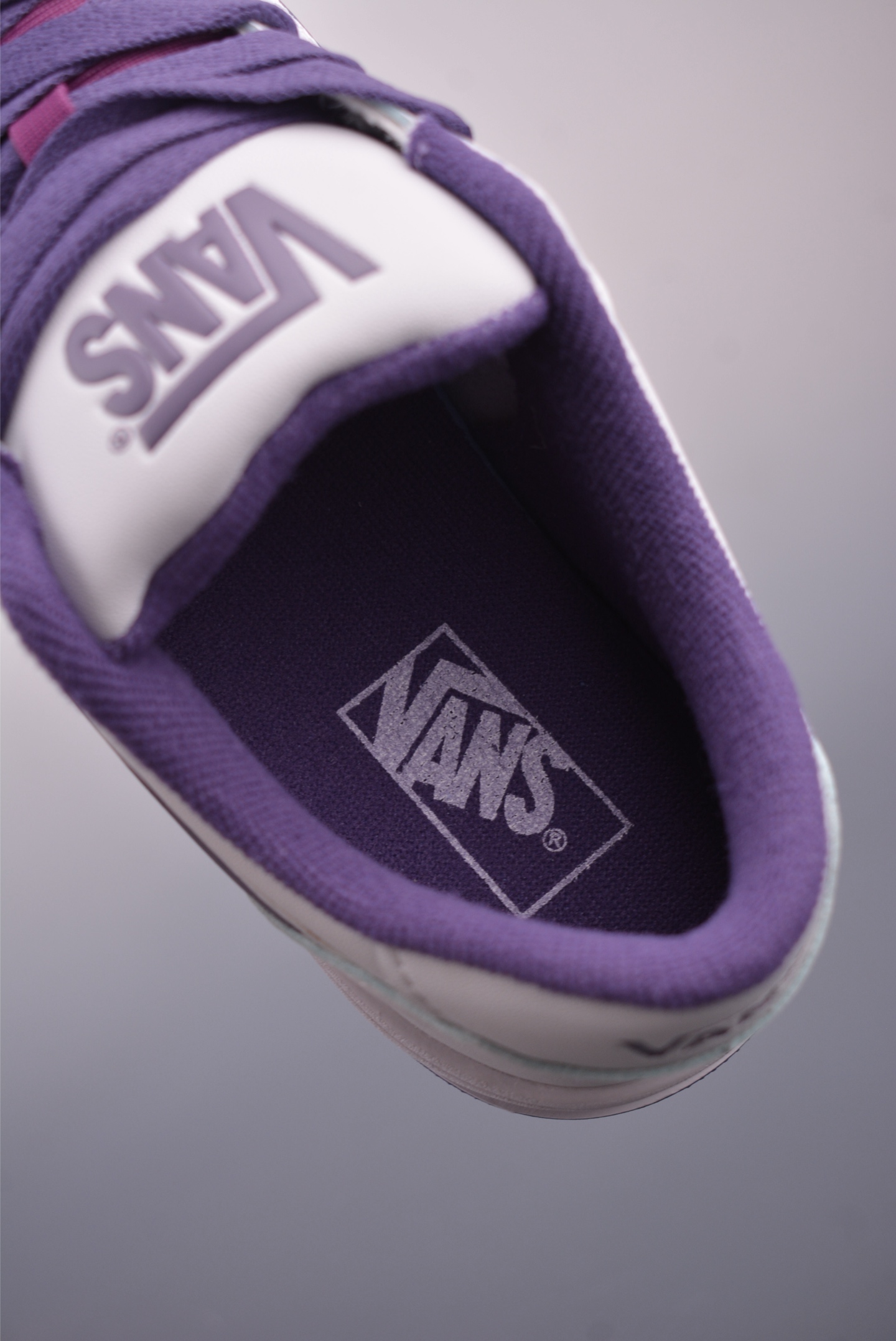 全新鞋型 Vans Hylane 白紫 范斯官方 美式复古休闲运动鞋 VN000D1JPRP-Chinese UA Cheap High Quatity Brand Clothes Bags handbags Sneakers wholesale wholesaler seller from China Factory suppliers Fashion Clothing Shoes best Quality Beautiful Price 全新鞋型 Vans Hylane 白紫 范斯官方 美式复古休闲运动鞋 VN000D1JPRP