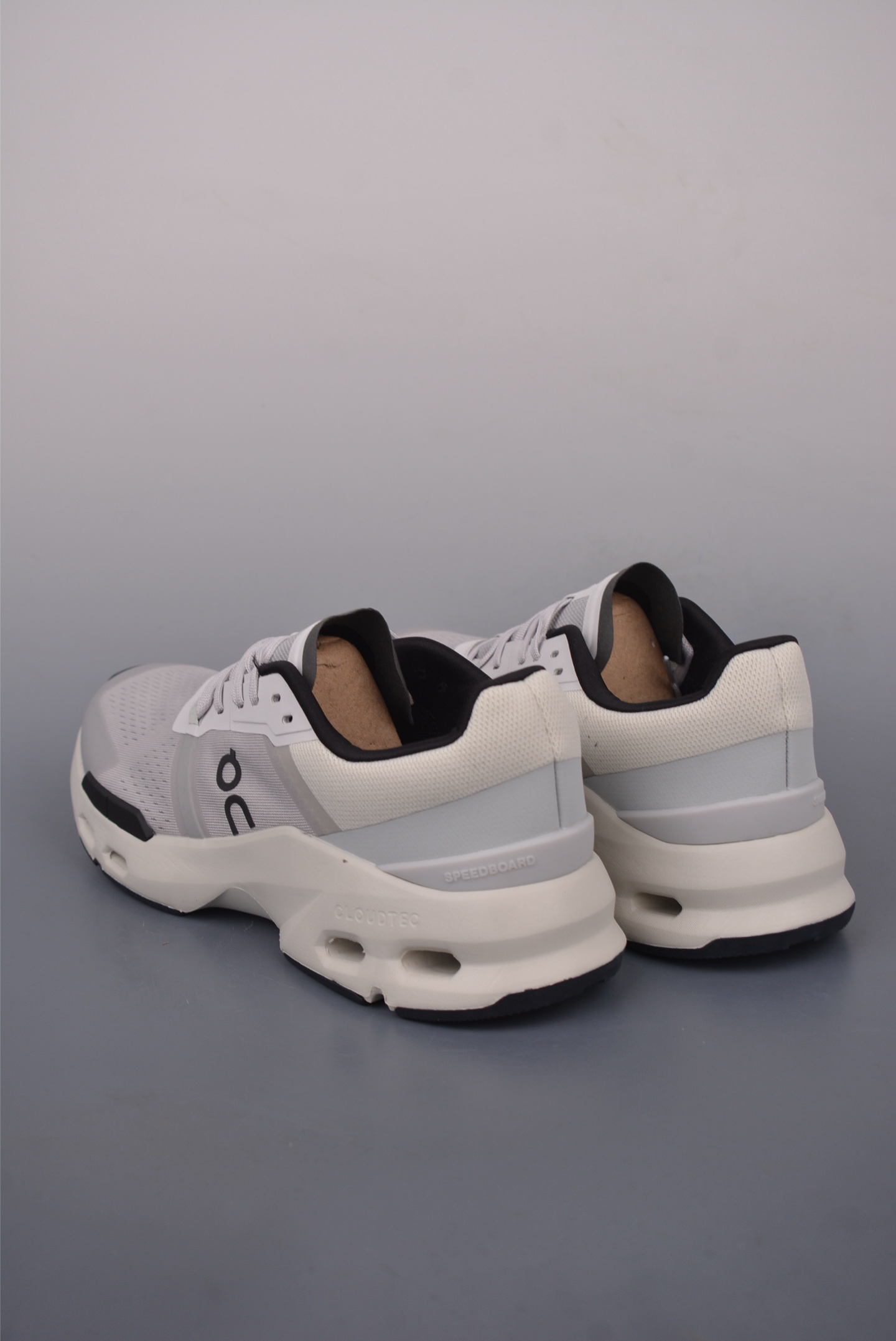 On Cloudtilt 2 Waterproof Running Shoes - Lightweight & Comfortable 3 i1749677992333 871 0 1