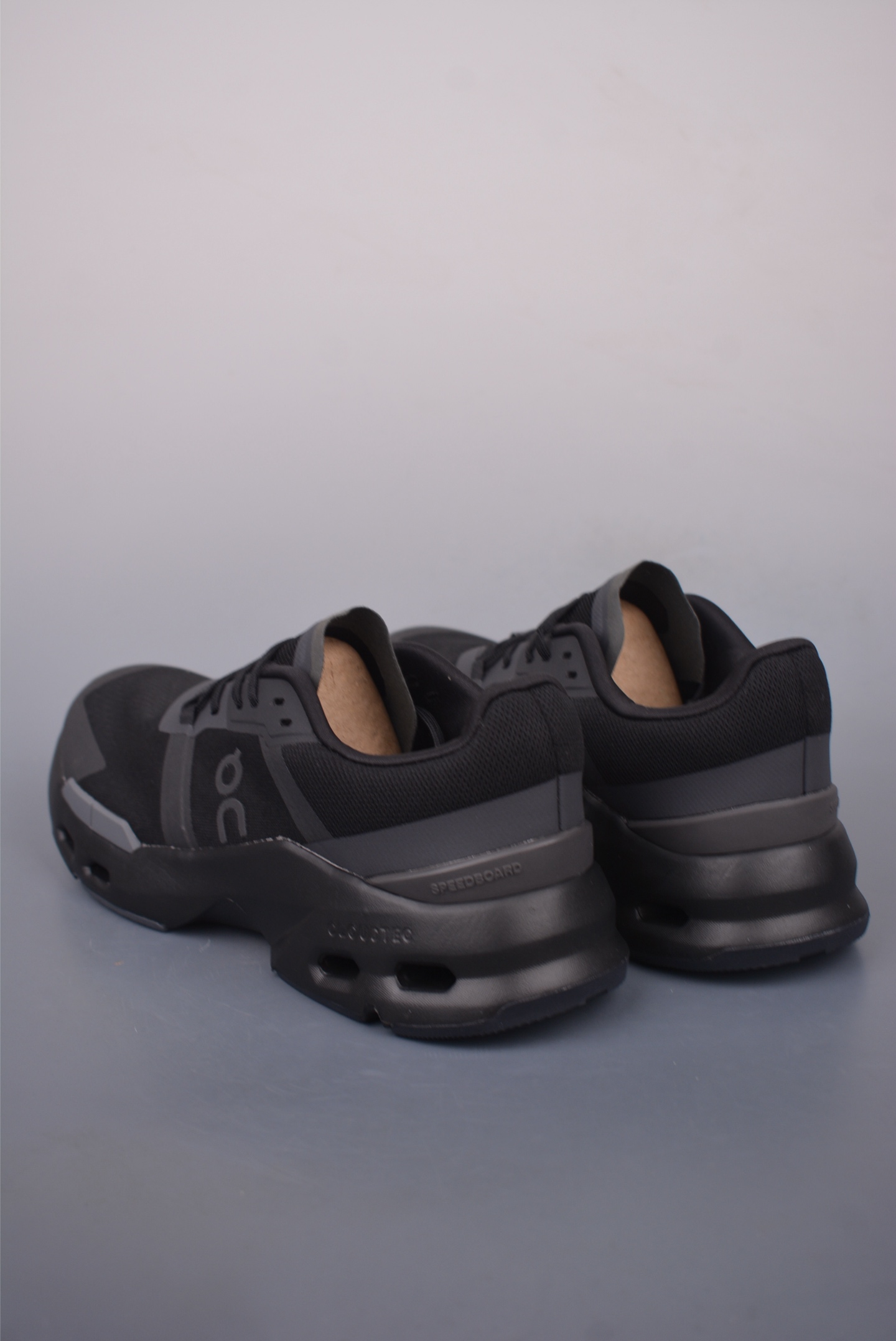 On昂跑 Cloudtilt 2 Waterproof 户外街头机能风跑步鞋 3WE3006-Chinese UA Cheap High Quatity Brand Clothes Bags handbags Sneakers wholesale wholesaler seller from China Factory suppliers Fashion Clothing Shoes best Quality Beautiful Price On昂跑 Cloudtilt 2 Waterproof 户外街头机能风跑步鞋 3WE3006