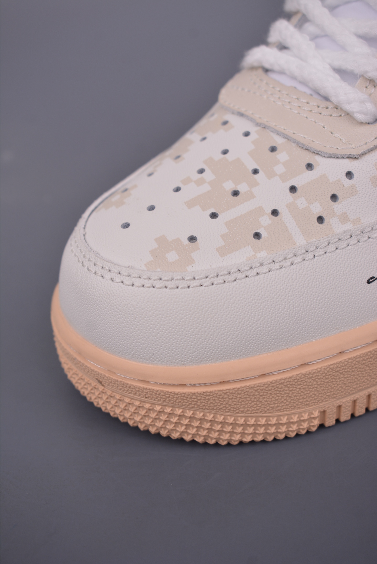 Nike Air Force 1 Low 'Merry Christmas' Edition - Premium Comfort & Style 6 i1749679144811 5534 0 5