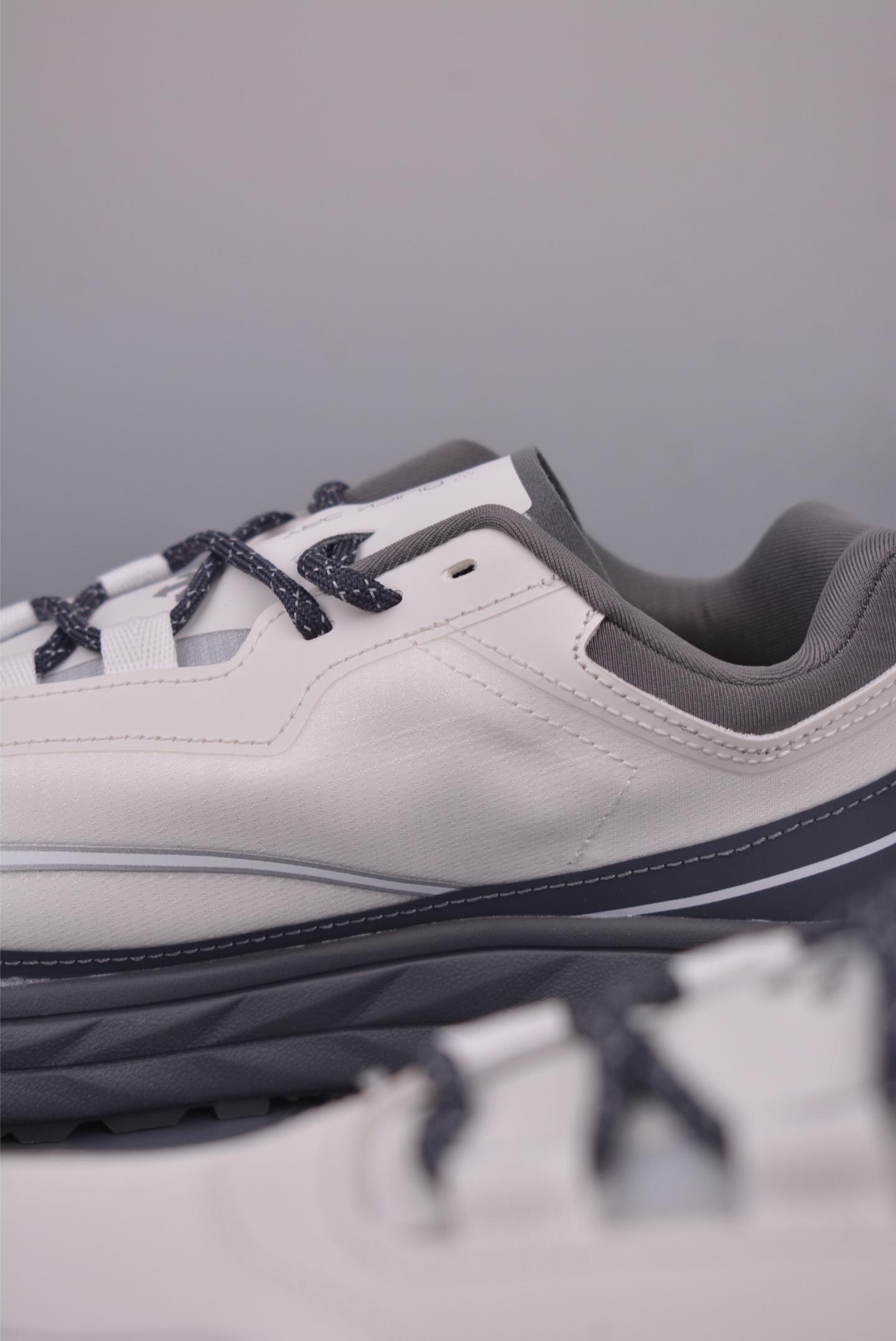 Descente TERRAIN Lightweight Cushioned Trail Running Shoes - Waterproof & Breathable 8 i1749680282638 8562 0 7