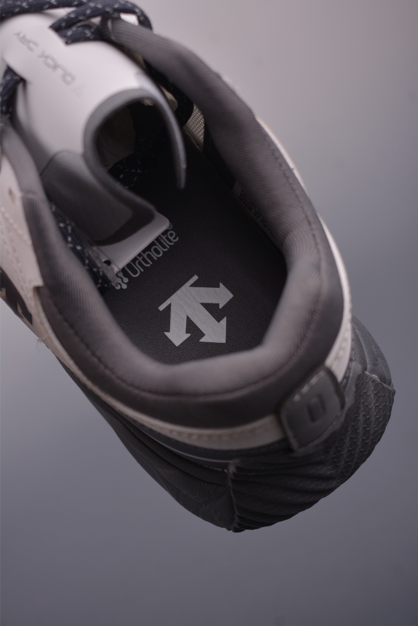 Descente TERRAIN Lightweight Cushioned Trail Running Shoes - Waterproof & Breathable 9 i1749680283837 3110 0 8