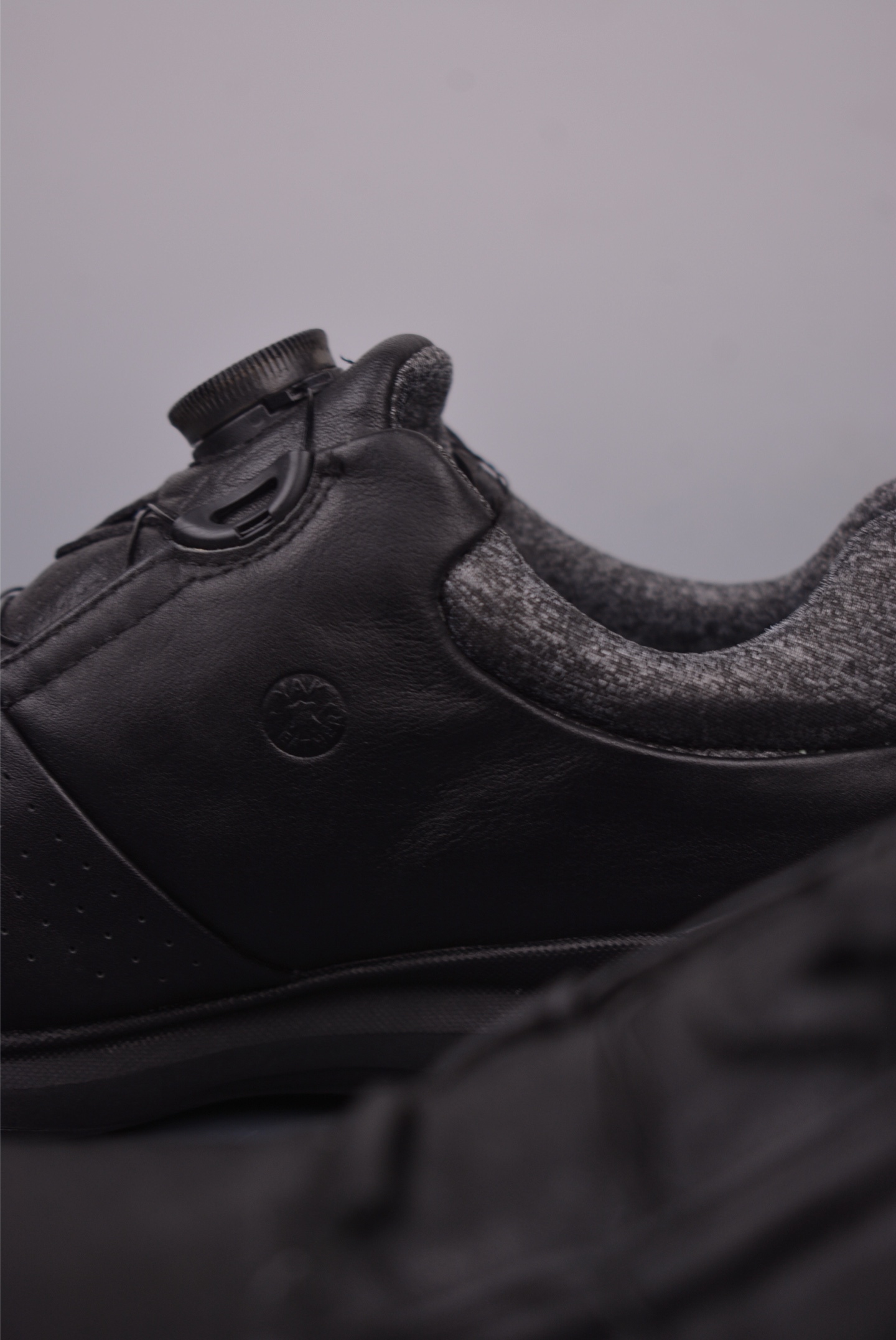 ECCO爱步运动男鞋 25年新款百搭跑步健身鞋 155814-Chinese UA Cheap High Quatity Brand Clothes Bags handbags Sneakers wholesale wholesaler seller from China Factory suppliers Fashion Clothing Shoes best Quality Beautiful Price ECCO爱步运动男鞋 25年新款百搭跑步健身鞋 155814