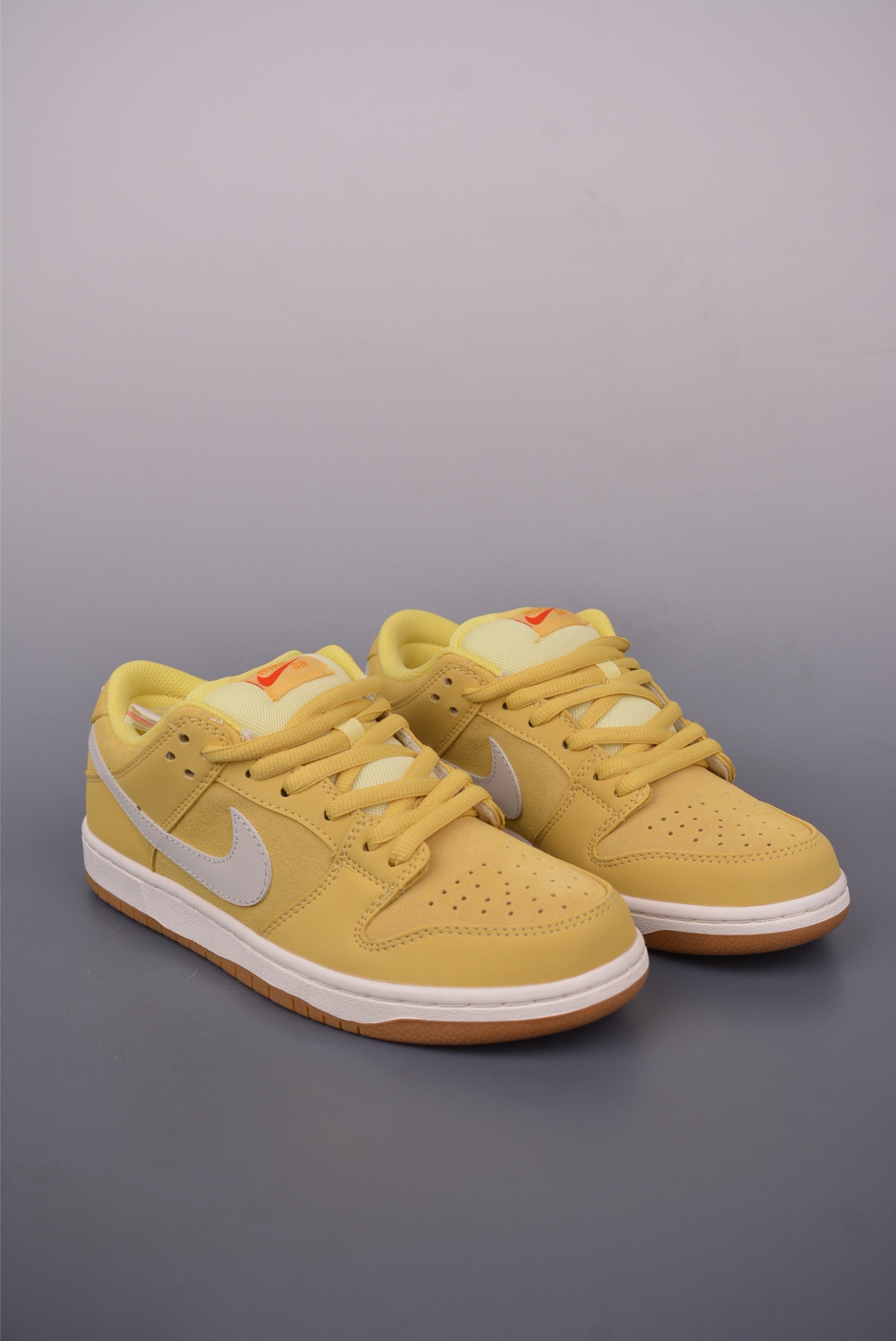 Nike SB Dunk Low Yellow Sneakers, Original First Layer Material, Perfect Details 2 i1749683438766 4212 0 0