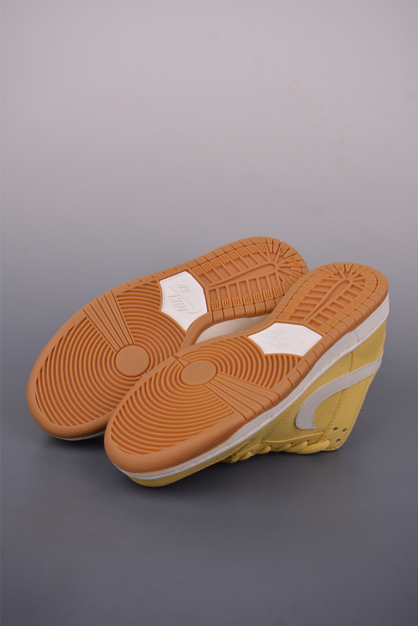 Nike SB Dunk Low Yellow Sneakers, Original First Layer Material, Perfect Details 4 i1749683438786 1490 0 2
