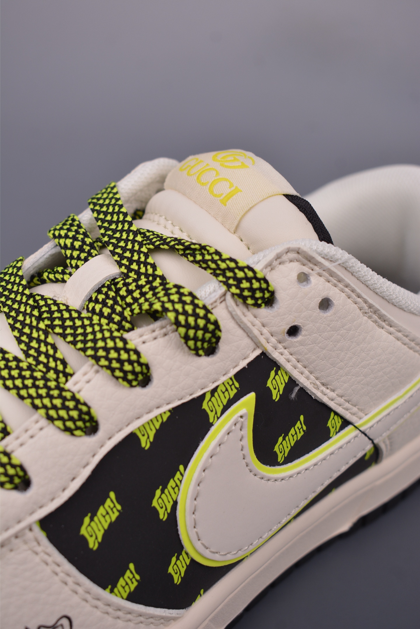 Nike SB Dunk Low Gucci Collab Premium Leather Sneakers - Limited Edition 7 i1749683535976 4222 0 6