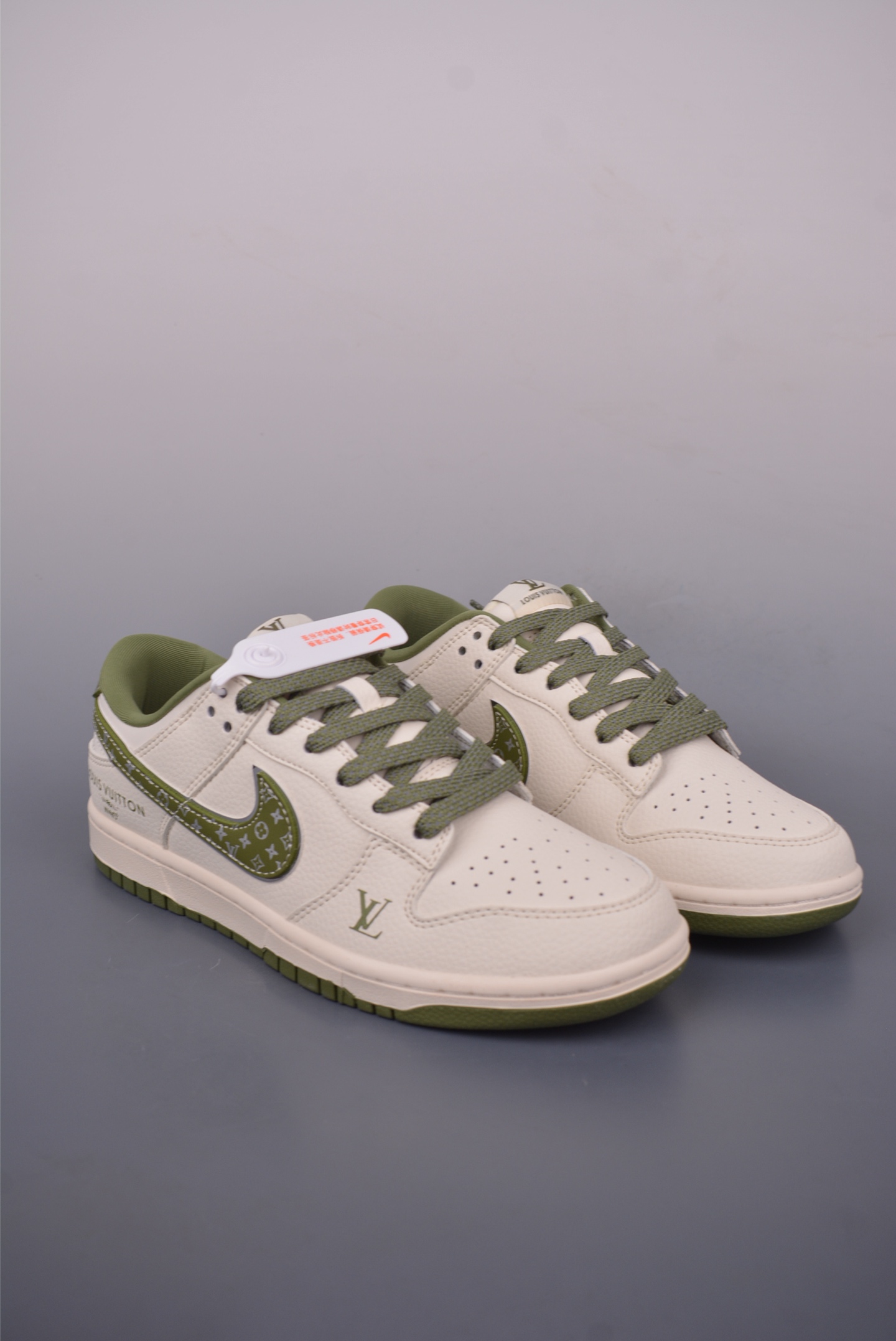 Nike SB Dunk Low Louis Vuitton Collaboration - Premium Quality Sneakers 2 i1749683574253 662 0 0