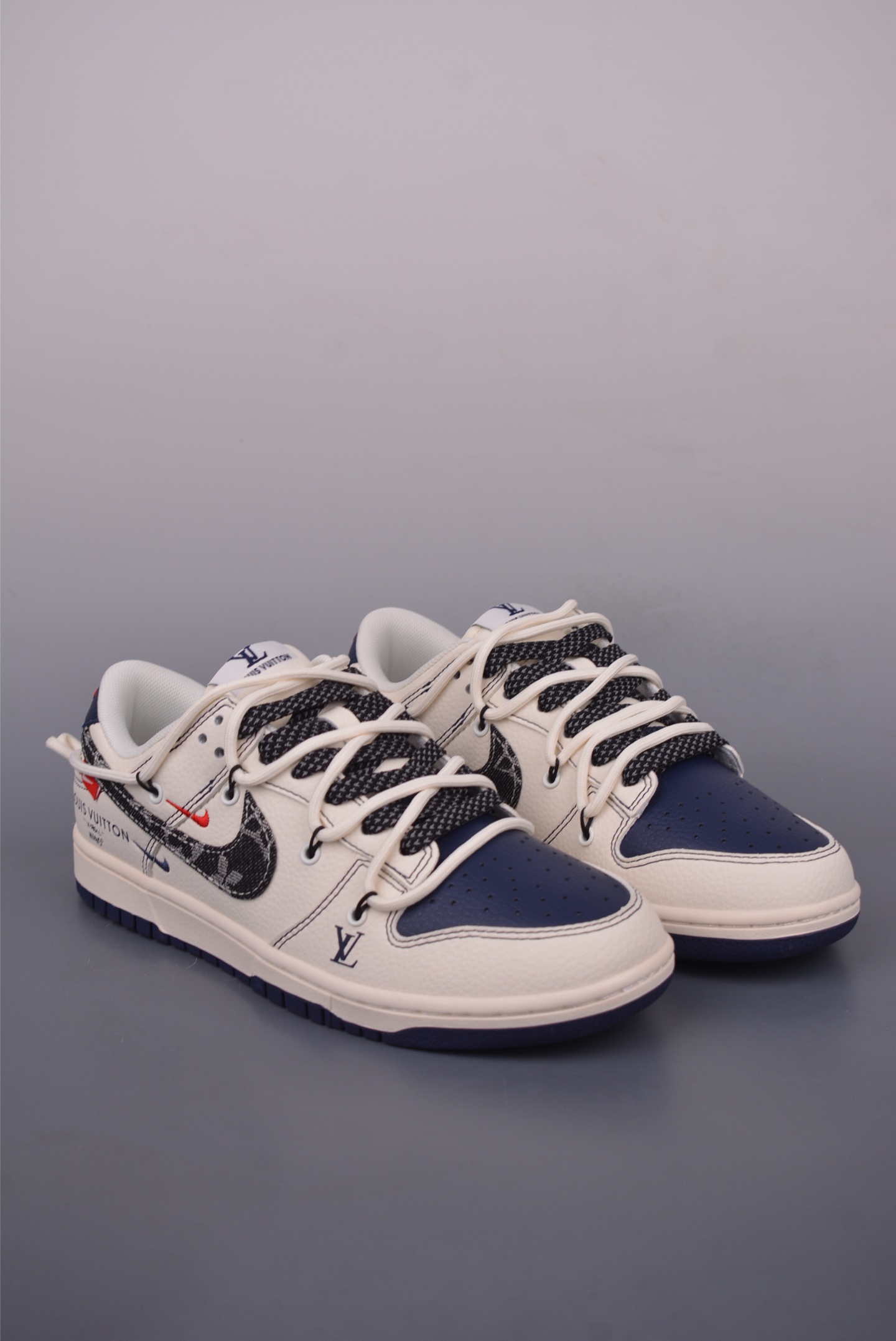 Nike SB Dunk Low Louis Vuitton Collab Sneakers - Premium Quality & Design 2 i1749683616609 2136 0 0