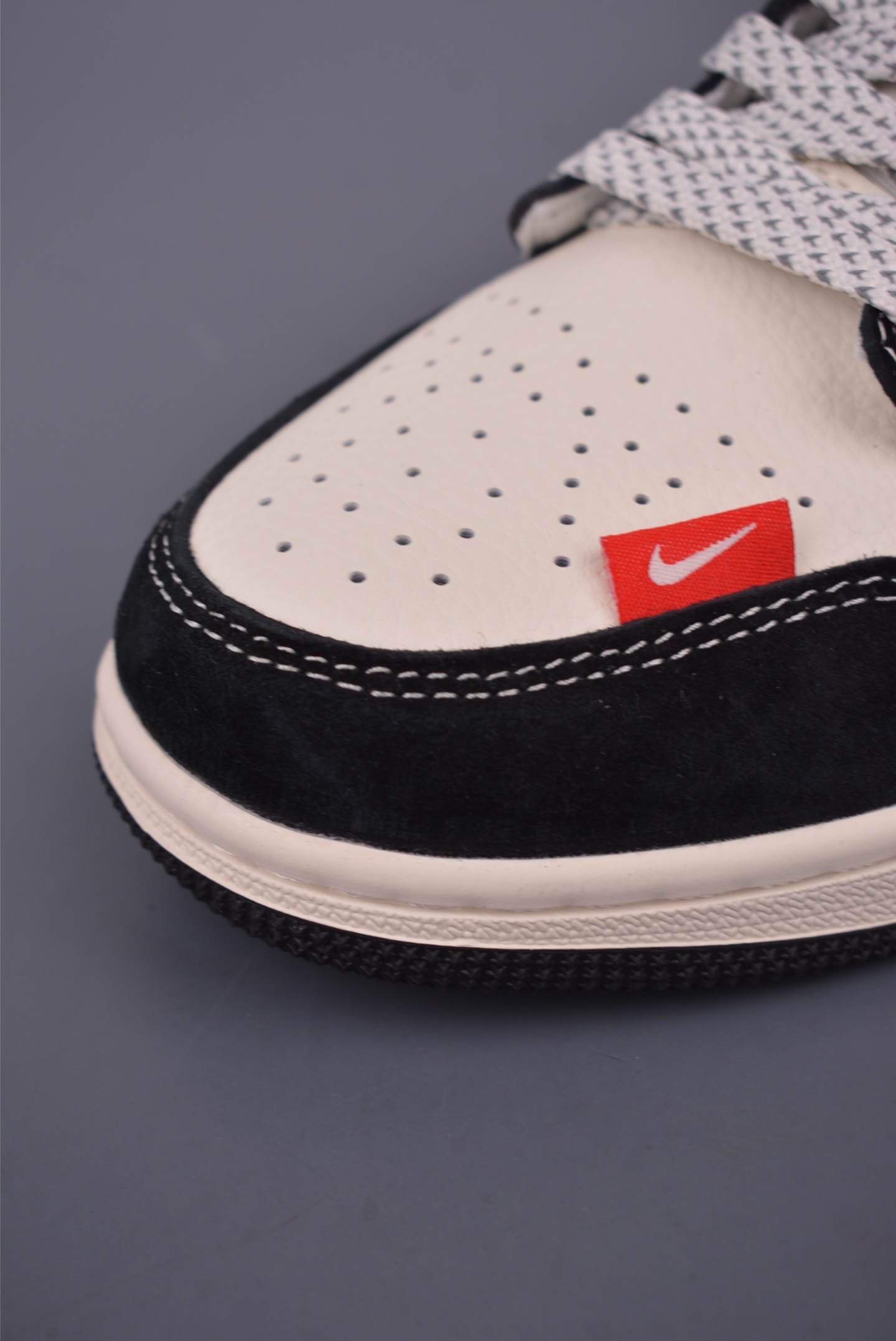 Nike Air Jordan 1 Low x Louis Vuitton Custom Sneakers - Limited Edition 6 i1749683646524 411 0 5
