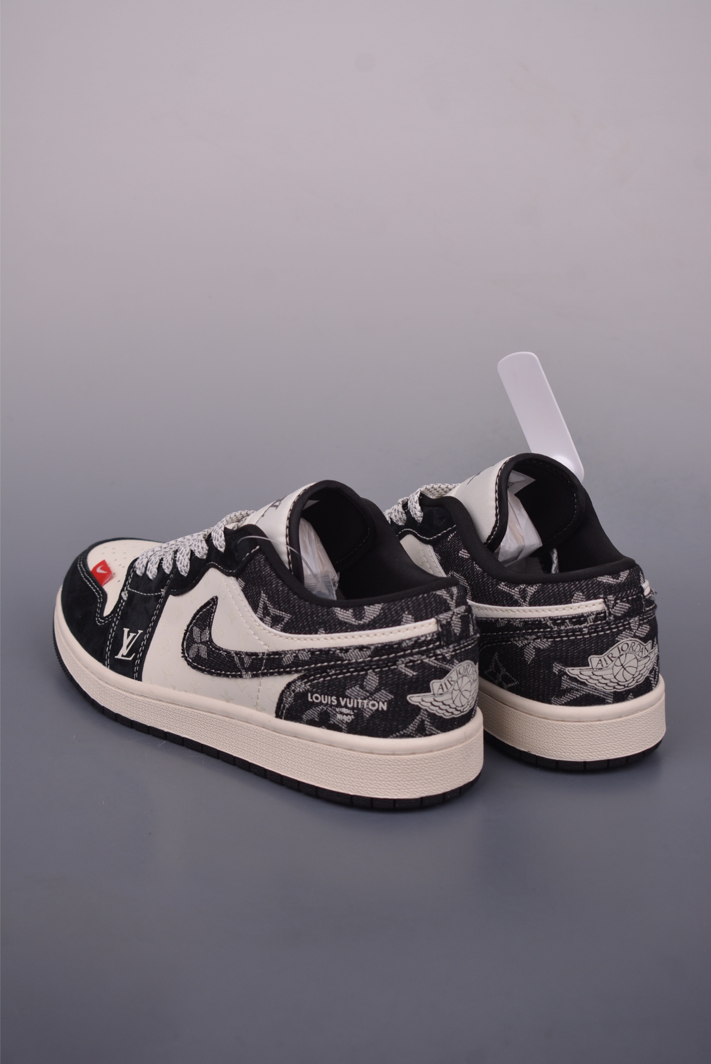 Nike Air Jordan 1 Low x Louis Vuitton Custom Sneakers - Limited Edition 2 i1749683650327 4159 0 1