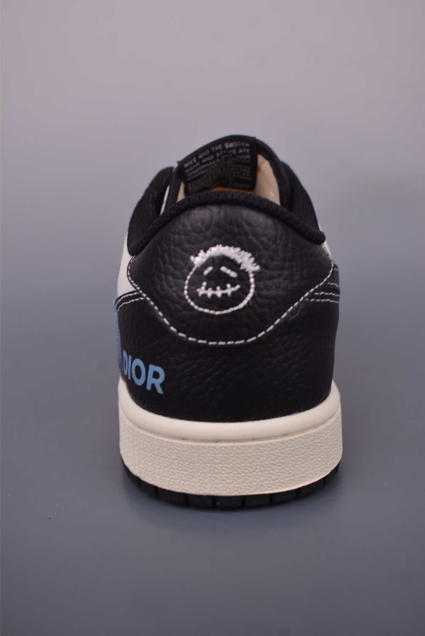 Fragment x Travis Scott x Dior Air Jordan 1 Low Black Toe Sneakers 4 i1749683692300 4606 0 3