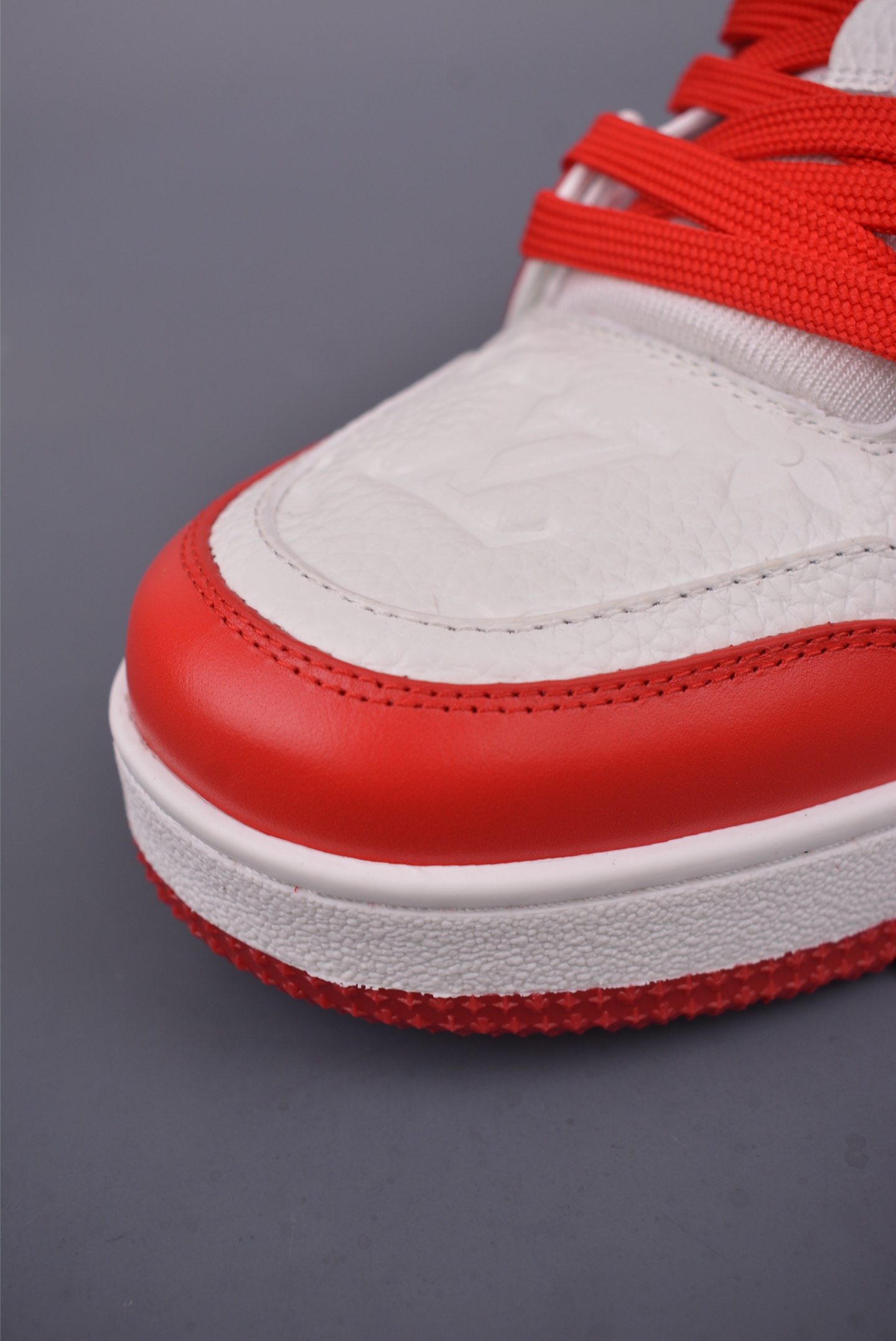Louis Vuitton Trainer Limited Edition Sneakers - Red & White, Sizes 35-45 7 i1749683833696 846 0 5