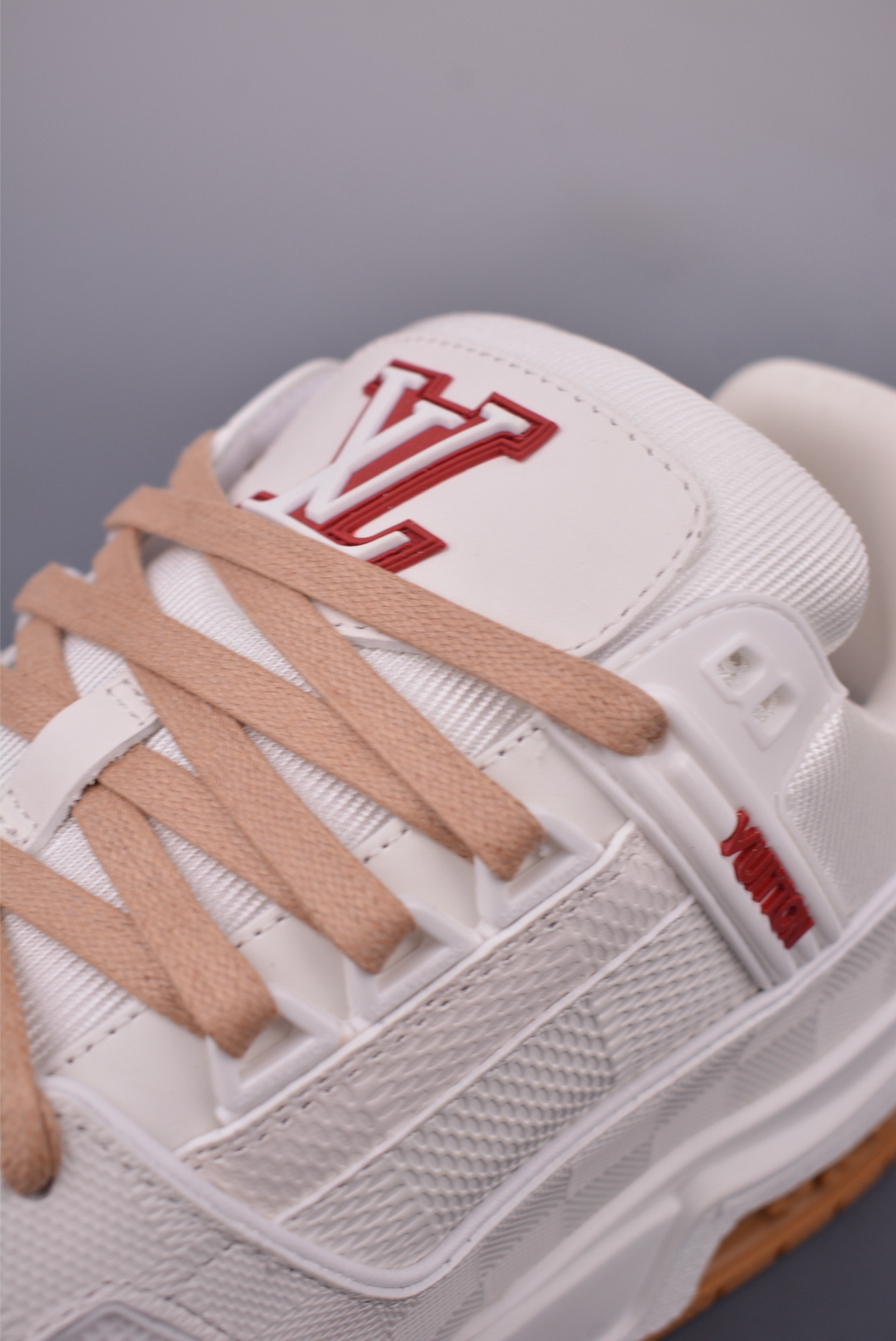 Louis Vuitton Trainer Limited Edition Sneakers - White Leather, Size 35-45 7 i1749683849163 6322 0 6