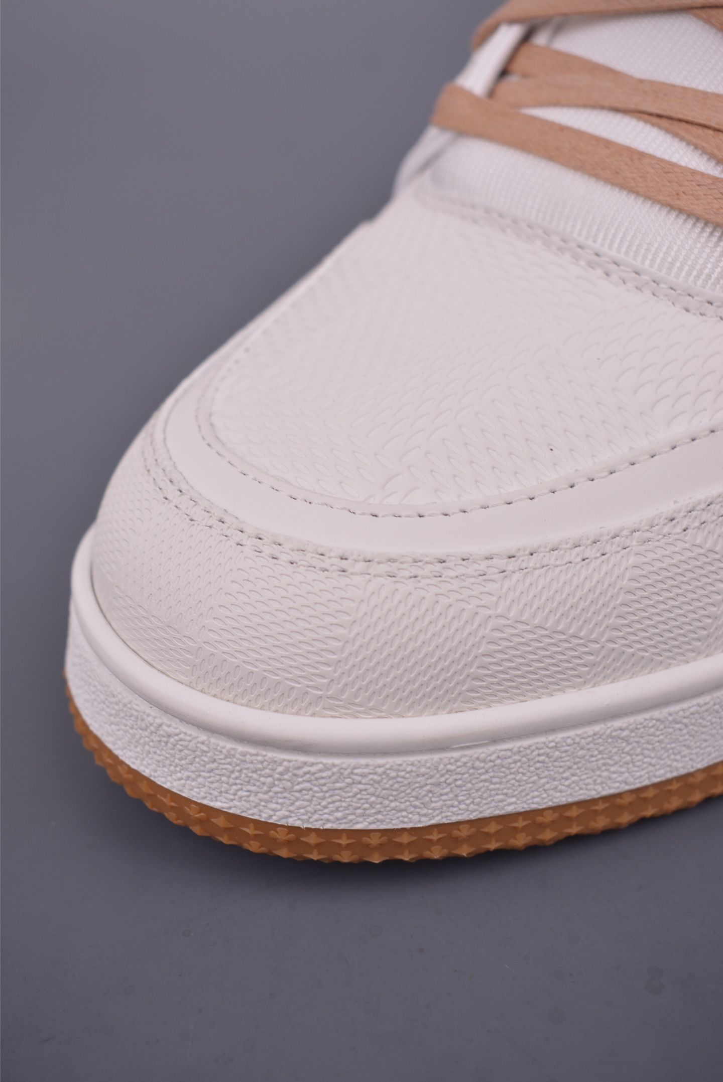 Louis Vuitton Trainer Limited Edition Sneakers - White Leather, Size 35-45 6 i1749683851832 1291 0 5