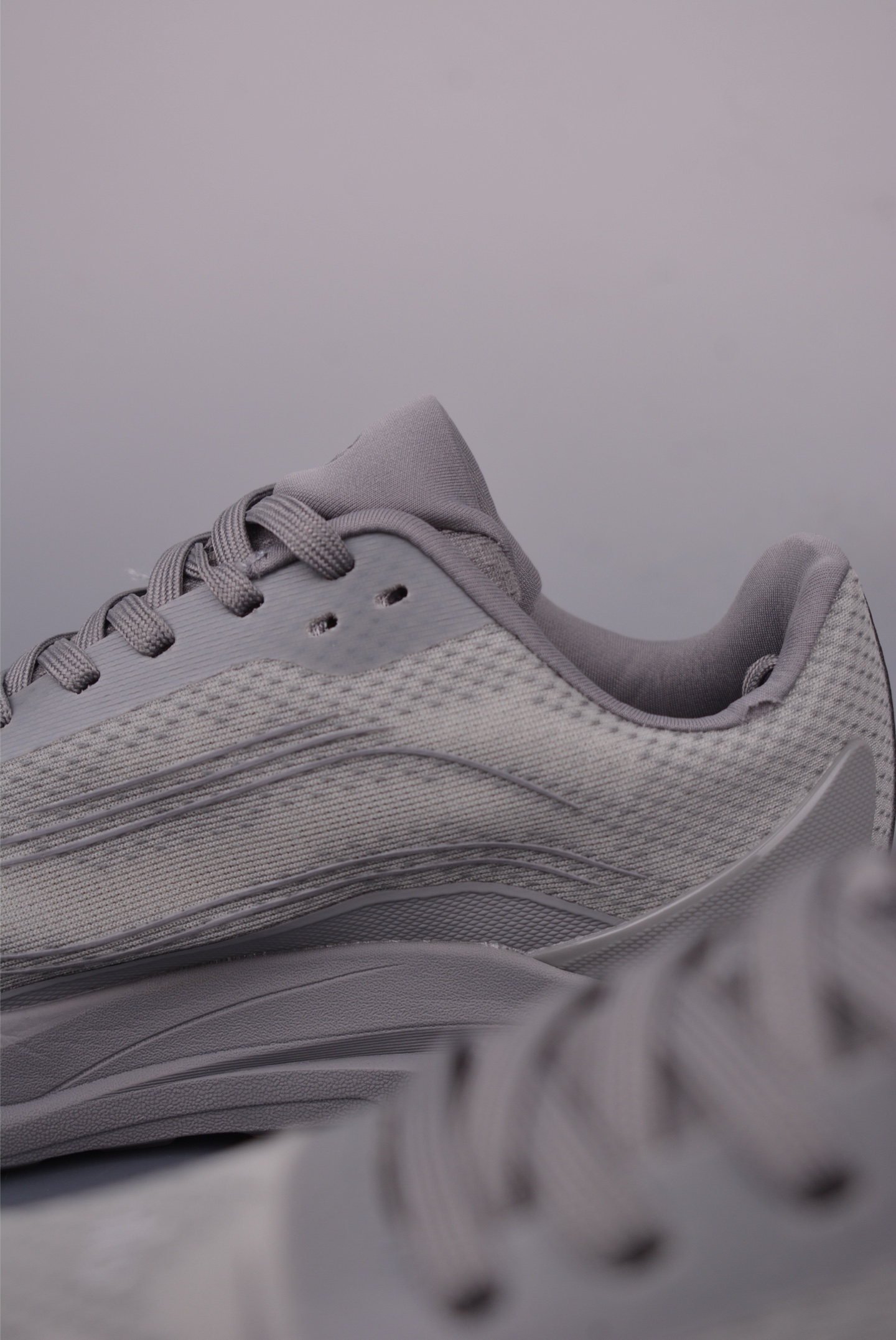 Alo Yoga Runner Mode Sneakers - Comfortable, Stylish, and Durable 8 i1749762816084 8120 0 7