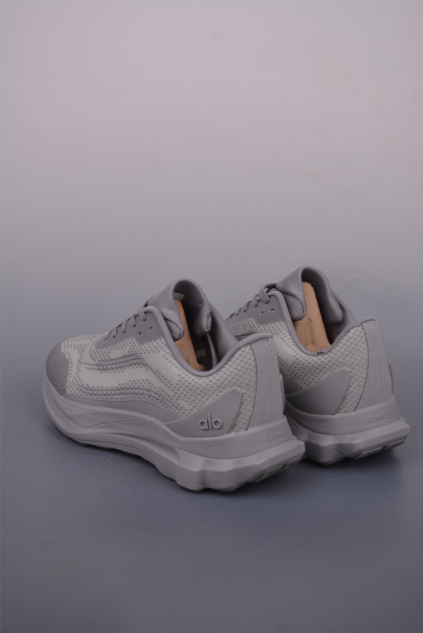 Alo Yoga Runner Mode Sneakers - Comfortable, Stylish, and Durable 2 i1749762816105 6067 0 1