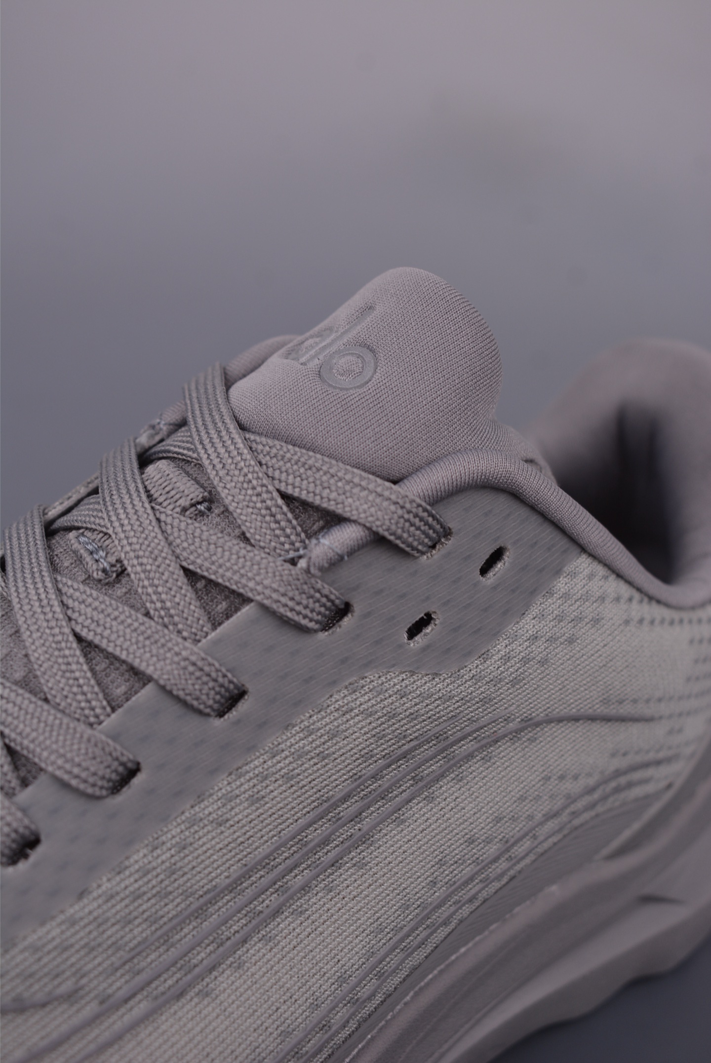 Alo Yoga Runner Mode Sneakers - Comfortable, Stylish, and Durable 7 i1749762819617 1240 0 6