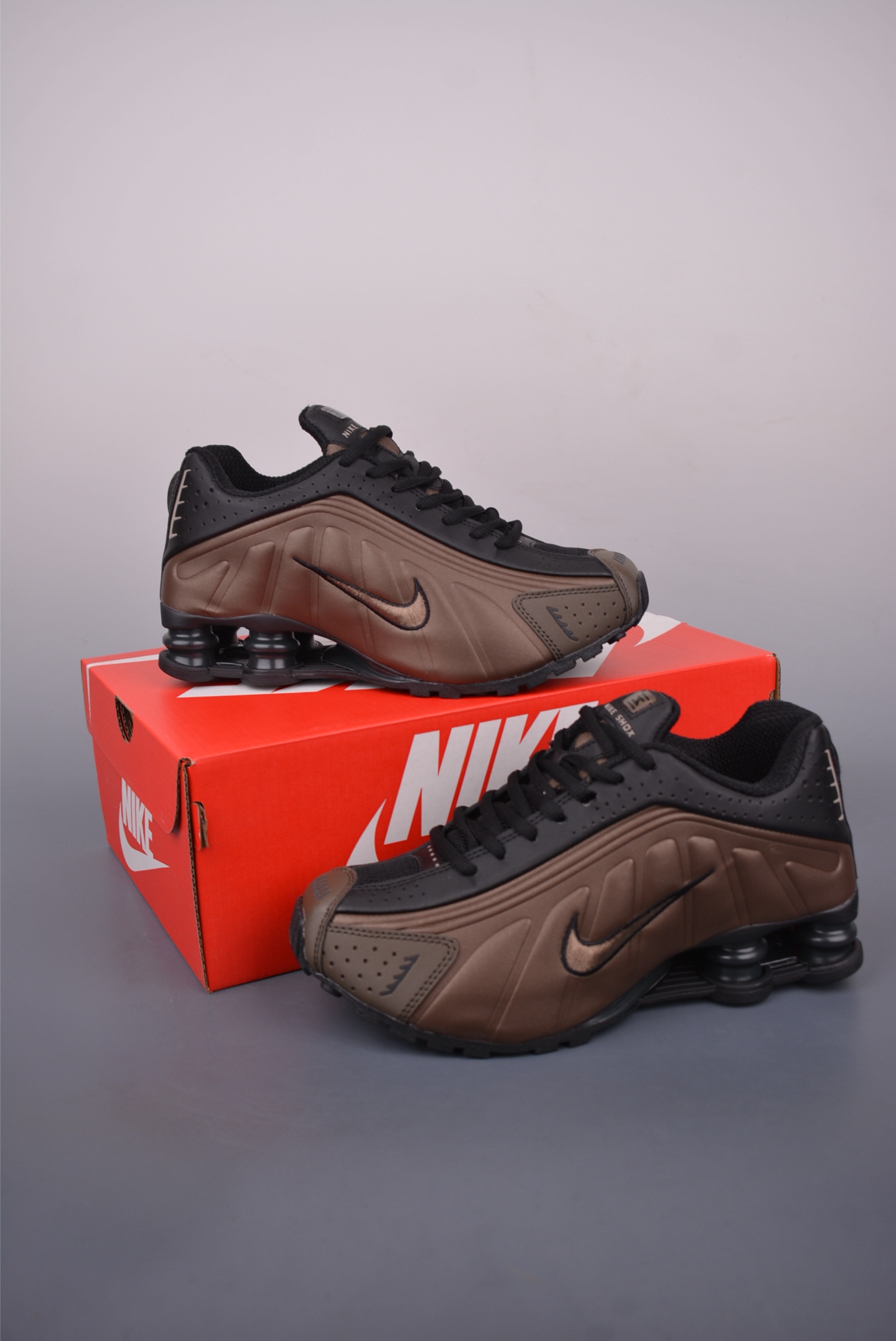 Nike Shox Ride 2 SP x Supreme Running Shoes - Full Cushion Comfort 6 i1749765262545 7313 0 4