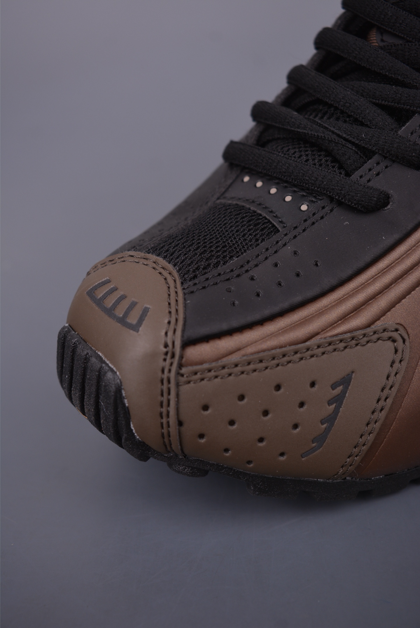 Nike Shox Ride 2 SP x Supreme Running Shoes - Full Cushion Comfort 7 i1749765263547 8331 0 5