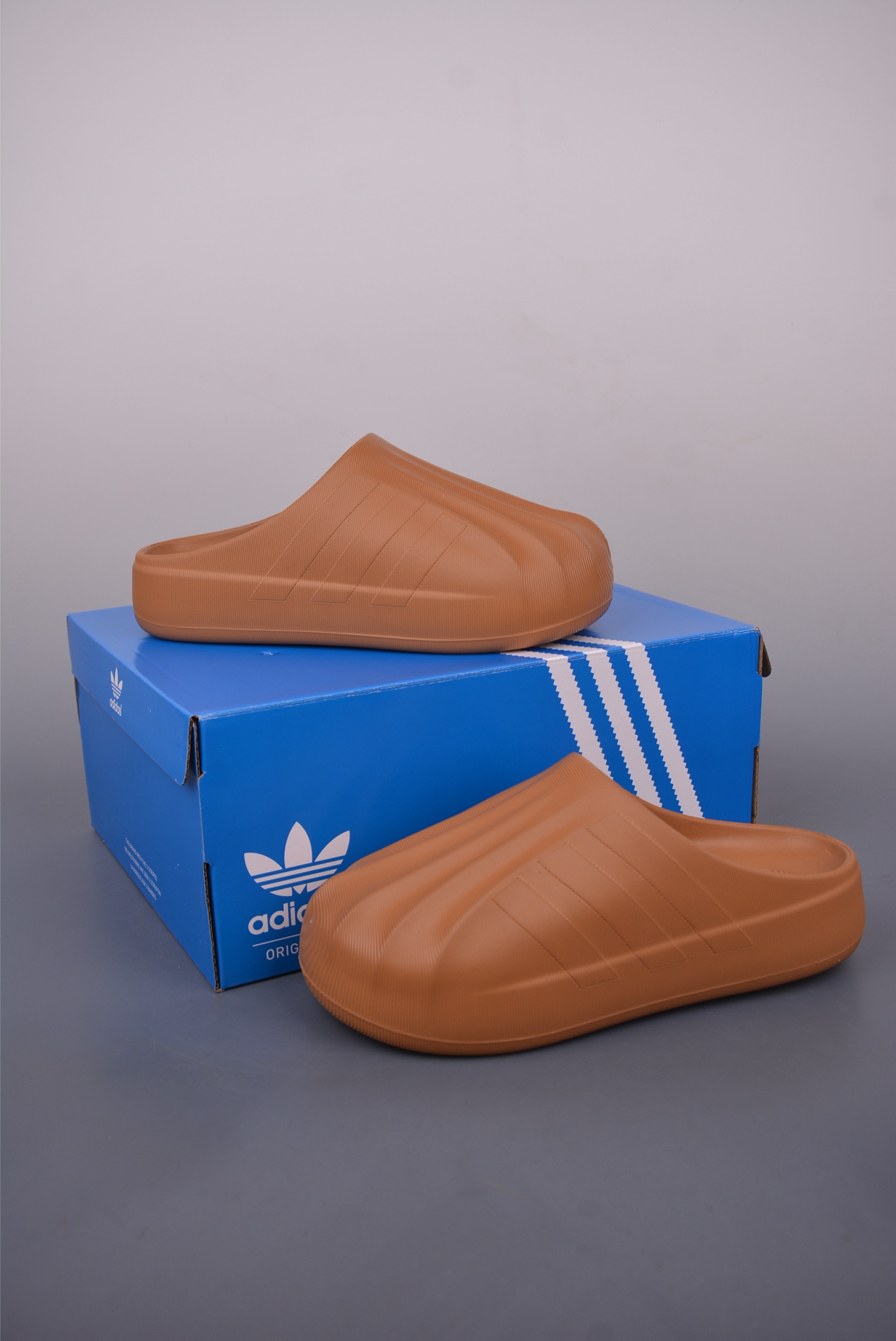 Adidas Originals AdiFOM Superstar Mules - Stylish Slip-On Sandals for Summer 5 i1749765527243 824 0 4