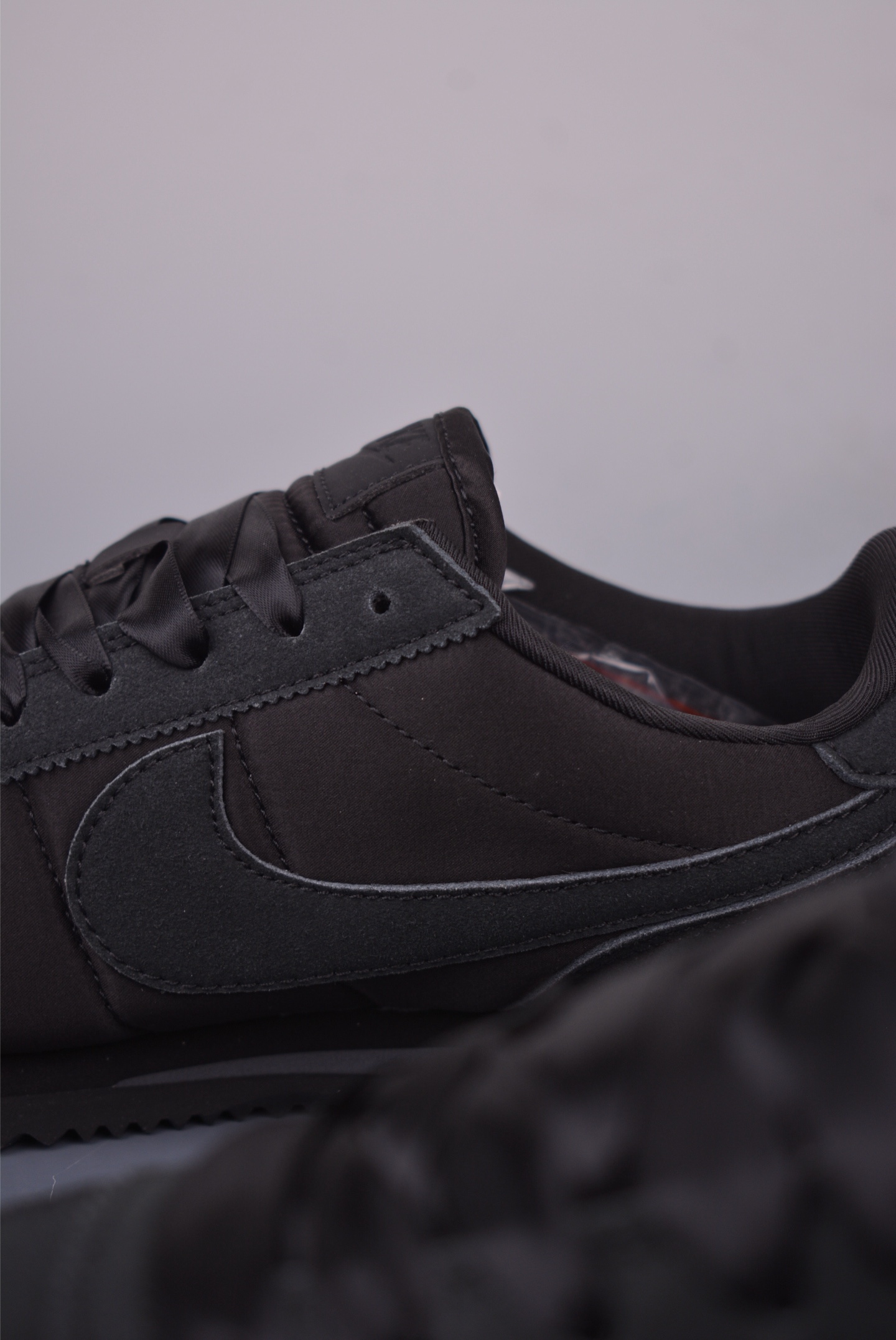 Nike Classic Cortez Leather Sneakers - Original Style, Enhanced Comfort and Durability 9 i1749766488242 1532 0 7