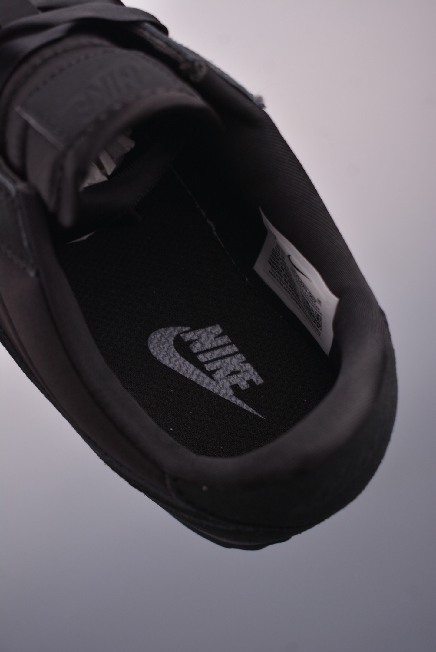 Nike Classic Cortez Leather Sneakers - Original Style, Enhanced Comfort and Durability 10 i1749766489450 8045 0 8