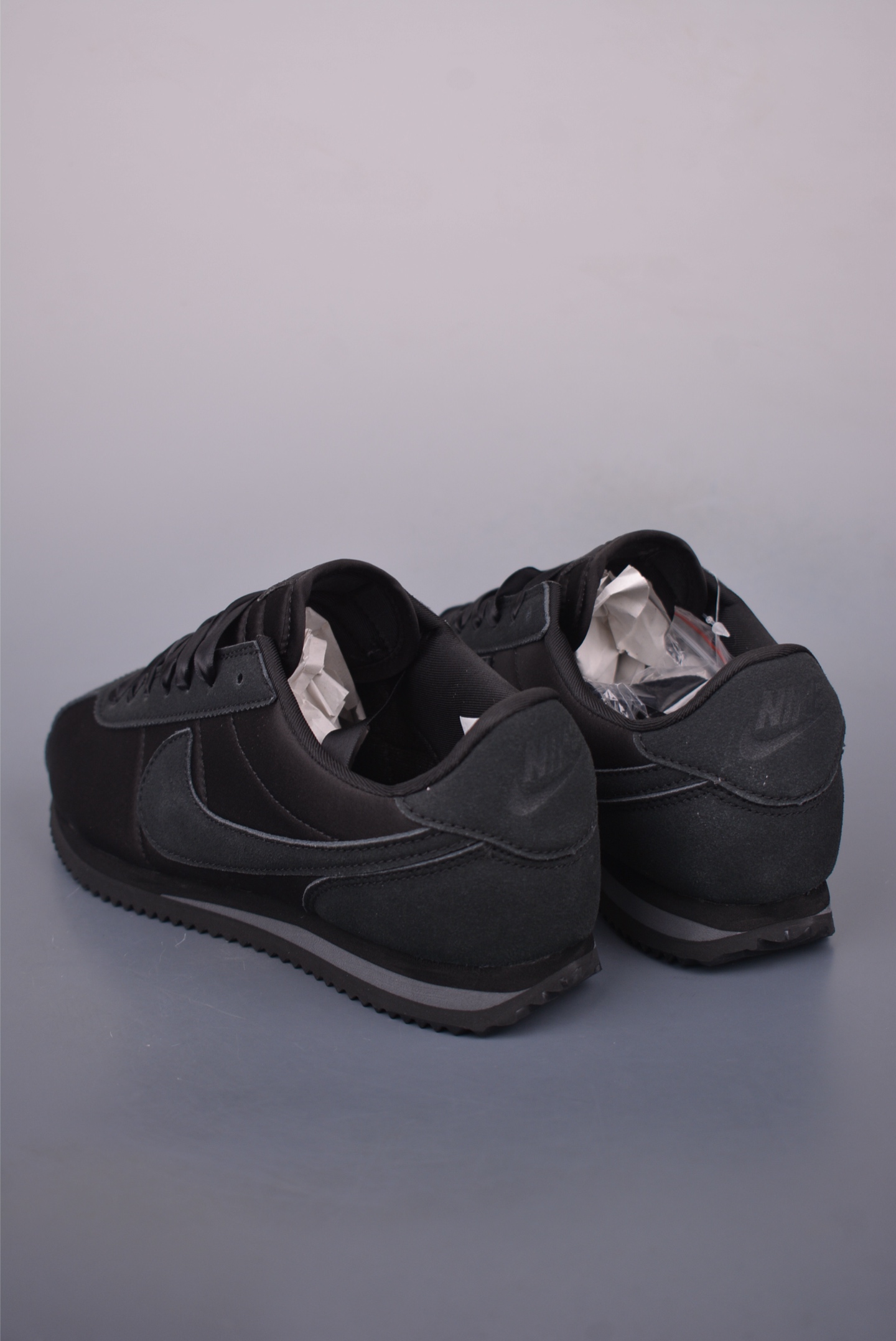 Nike Classic Cortez Leather Sneakers - Original Style, Enhanced Comfort and Durability 3 i1749766489460 7485 0 1
