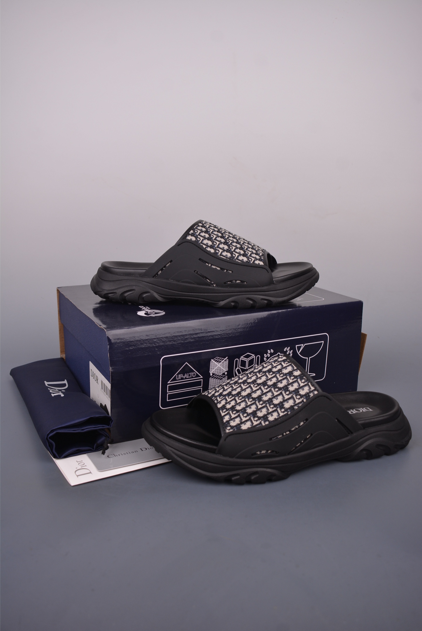 Dior H-Town Oblique Slides: Iconic Style & Comfort with Signature Details 5 i1749766664248 6016 0 4
