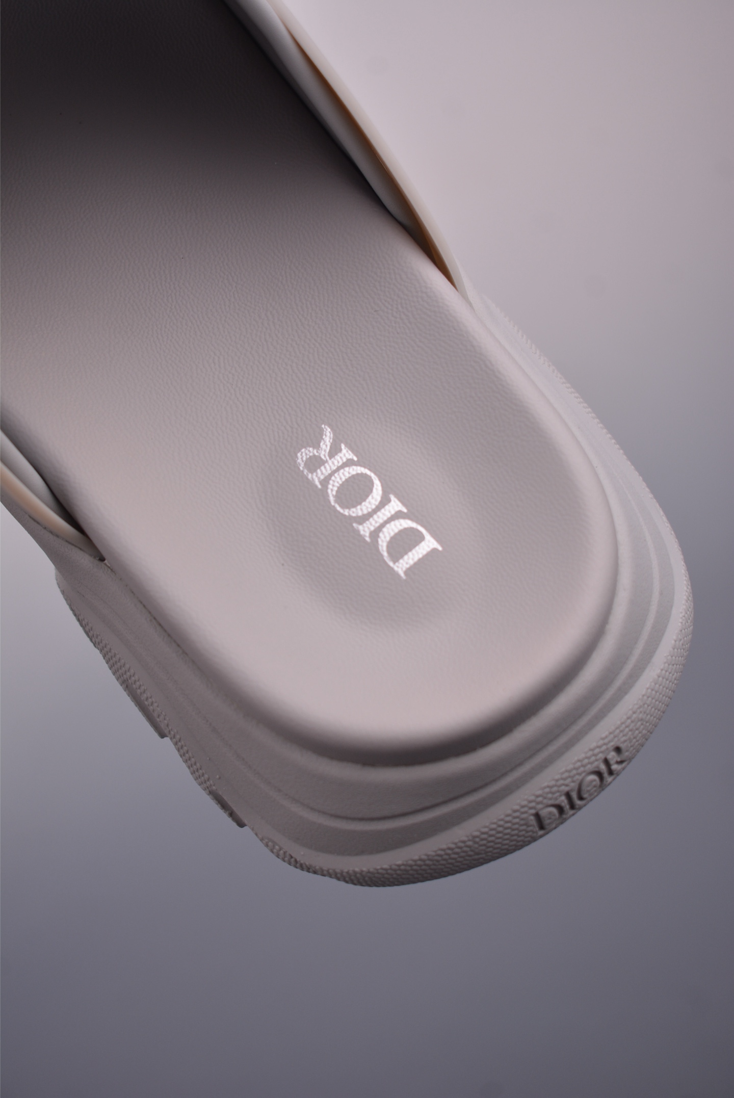 Dior H-Town Oblique Slides - Comfortable and Stylish Summer Footwear 10 i1749766907221 174 0 8