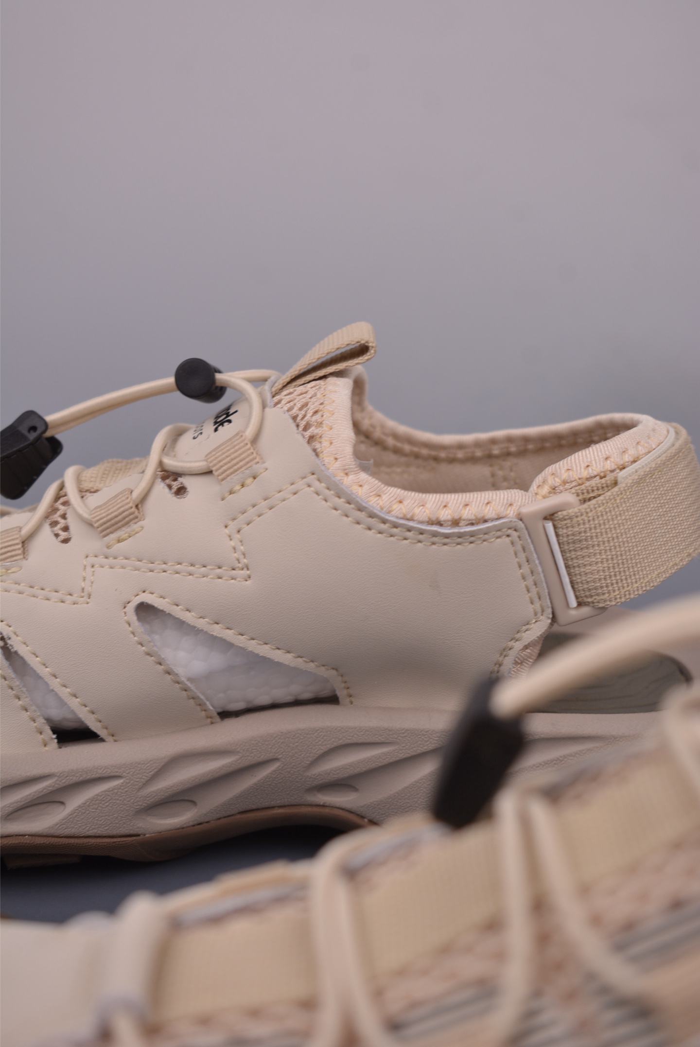 Timberland添柏岚/天伯伦 舒适防滑魔术贴夏季包头凉鞋 境界系列 TB23066-Chinese UA Cheap High Quatity Brand Clothes Bags handbags Sneakers wholesale wholesaler seller from China Factory suppliers Fashion Clothing Shoes best Quality Beautiful Price Timberland添柏岚/天伯伦 舒适防滑魔术贴夏季包头凉鞋 境界系列 TB23066