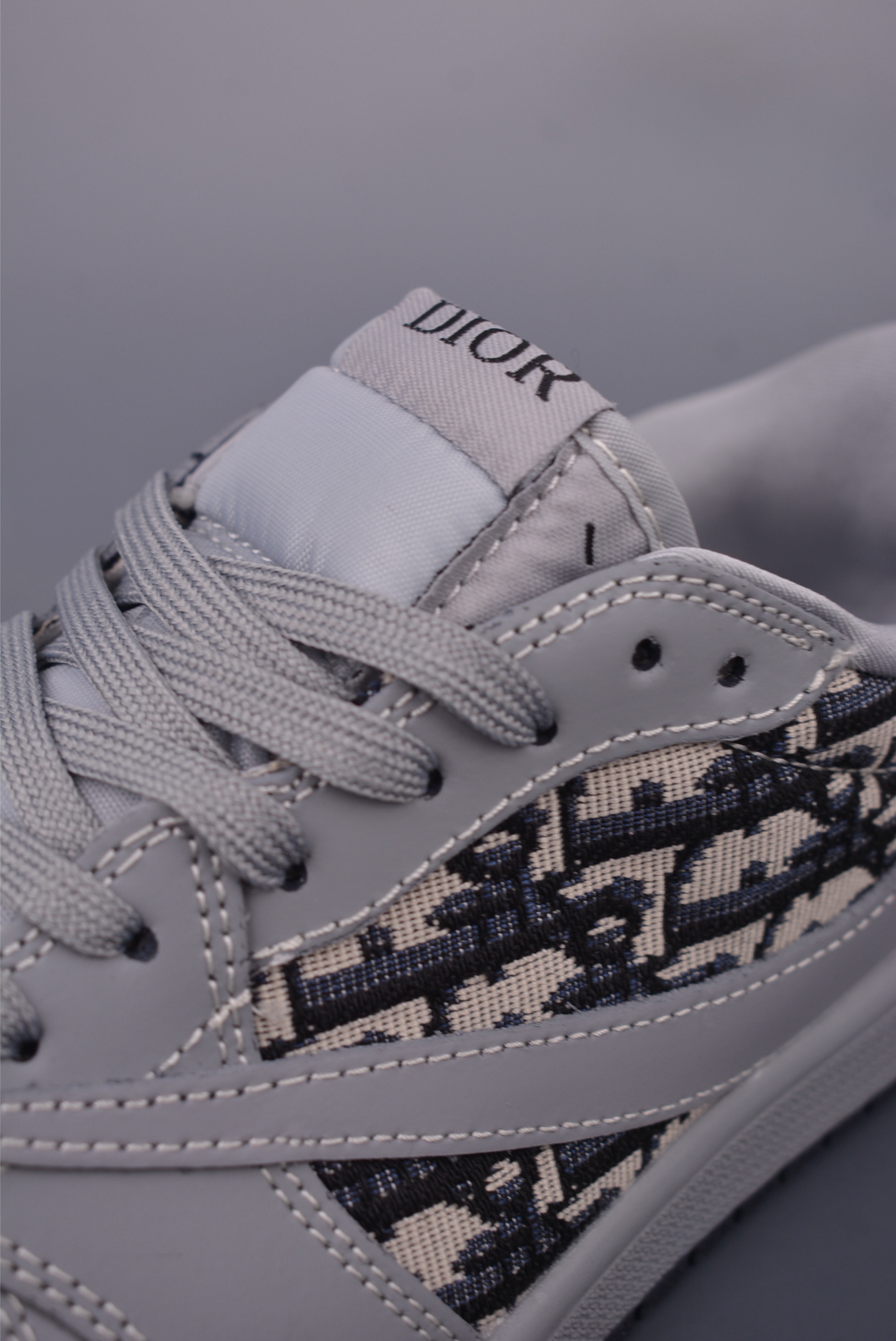 Dior Air Jordan 1 Low: Stylish, comfortable sneakers with iconic Dior design. 8 i1749768048026 8584 0 6