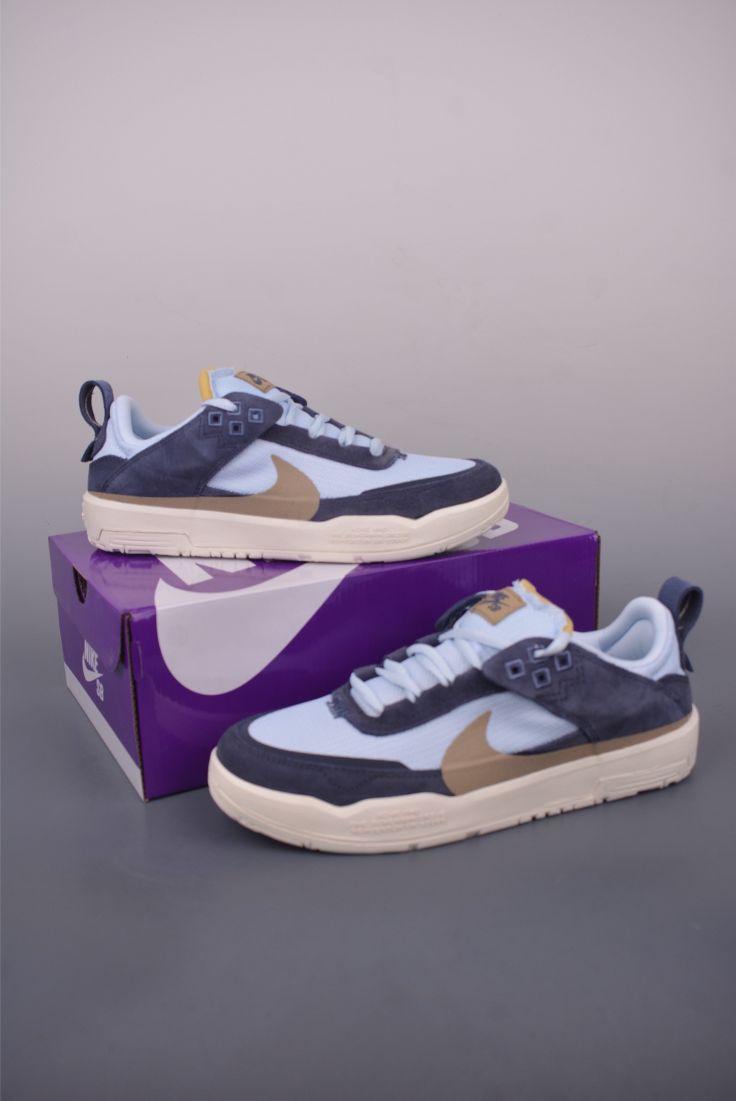 Nike SB Day One Low-Top Skateboarding Shoes with Air Zoom Cushioning 6 i1749768085251 3788 0 4