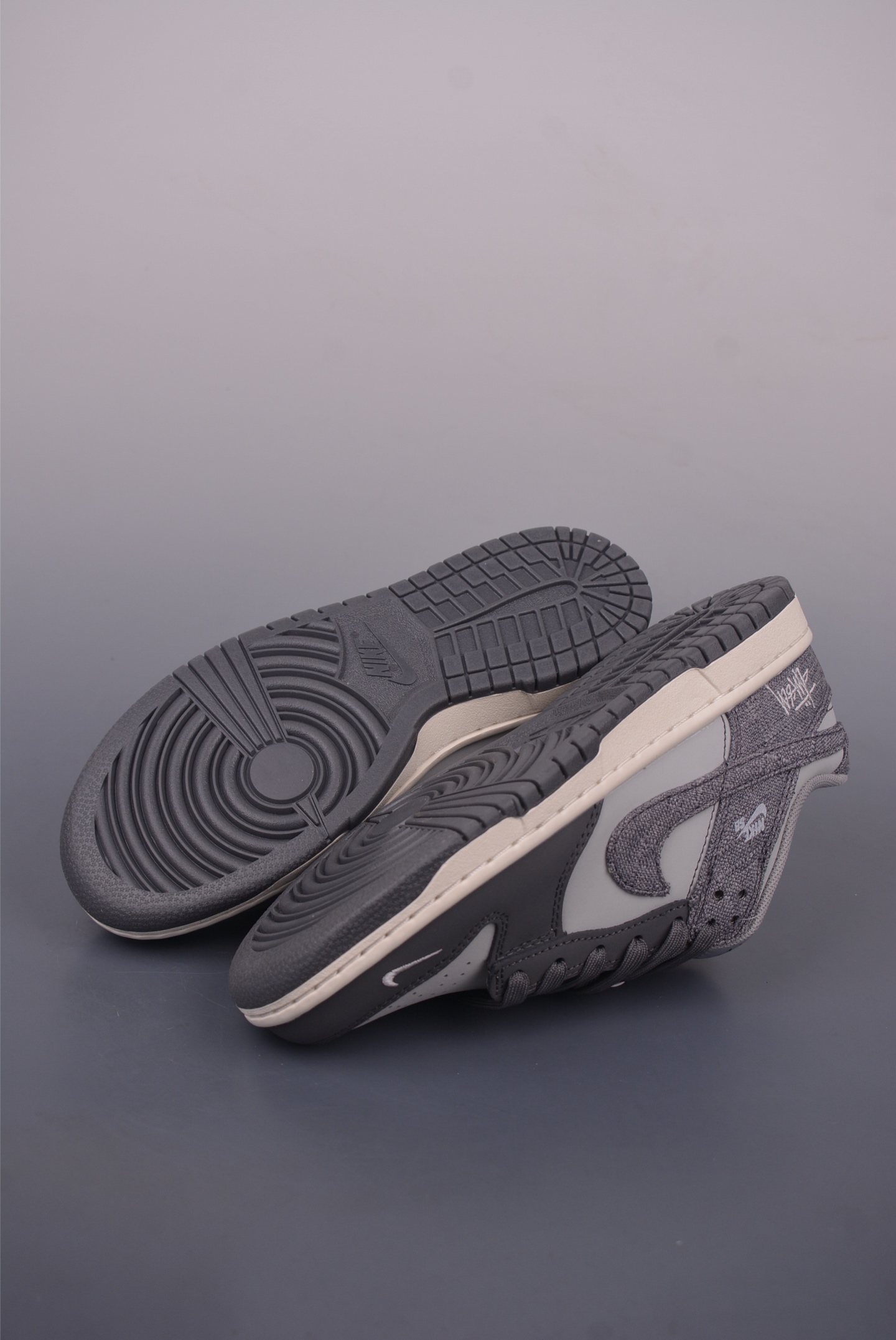 Nike SB Dunk Low Stussy Collab Grey Sneakers - Premium Quality & Comfort 4 i1749768456909 6672 0 2
