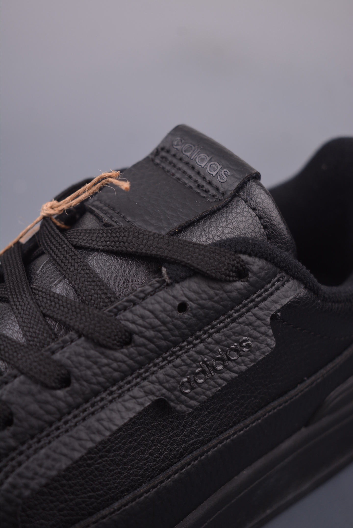 Adidas Aspyre Low-Top Sneakers - Comfortable, Durable, and Stylish Design 8 i1749850861763 3539 0 6