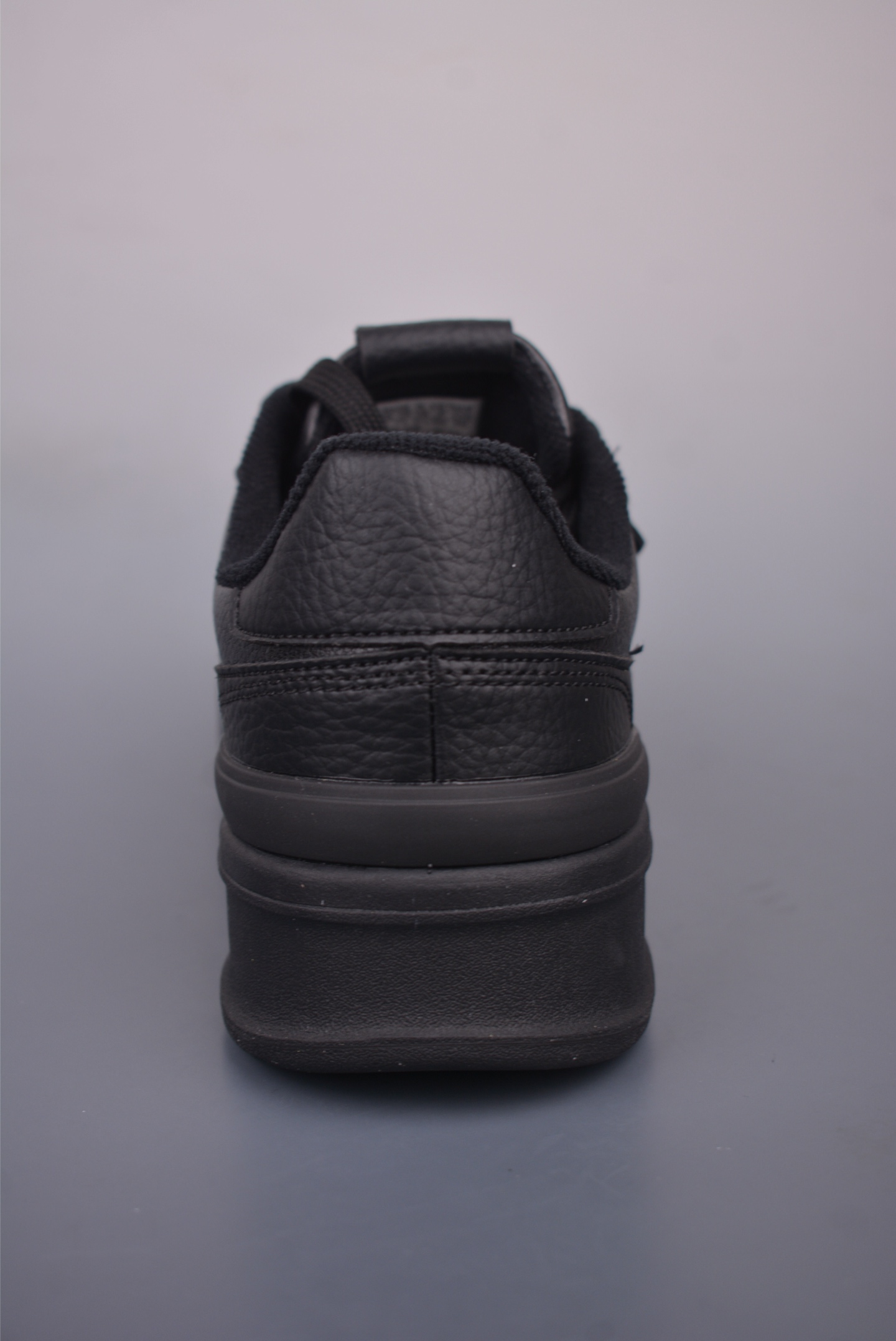 Adidas Aspyre Low-Top Sneakers - Comfortable, Durable, and Stylish Design 5 i1749850861789 2005 0 3