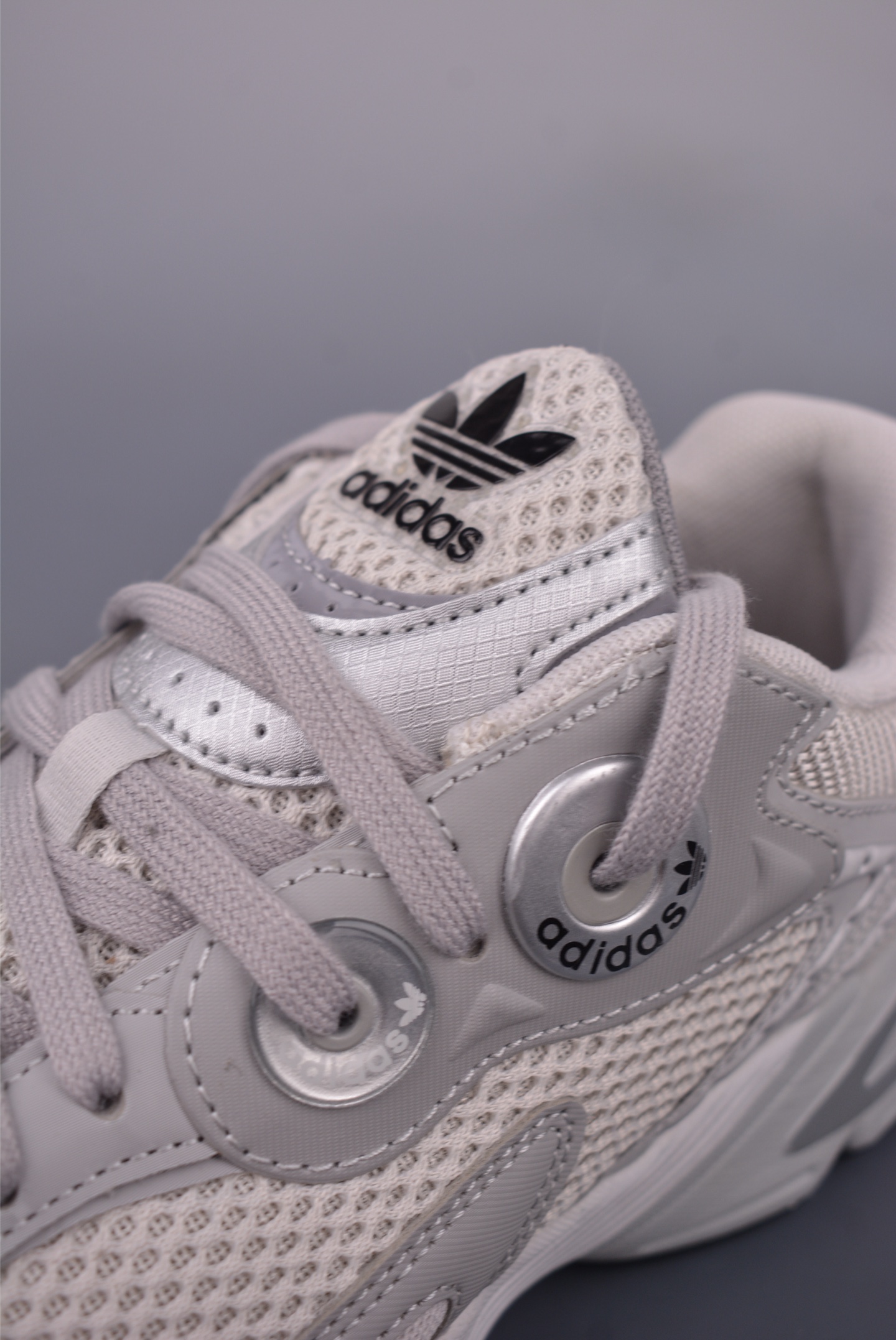 Adidas Originals Astir W Women's Athletic Retro Cushioned Running Shoes 8 i1749851025467 2894 0 6