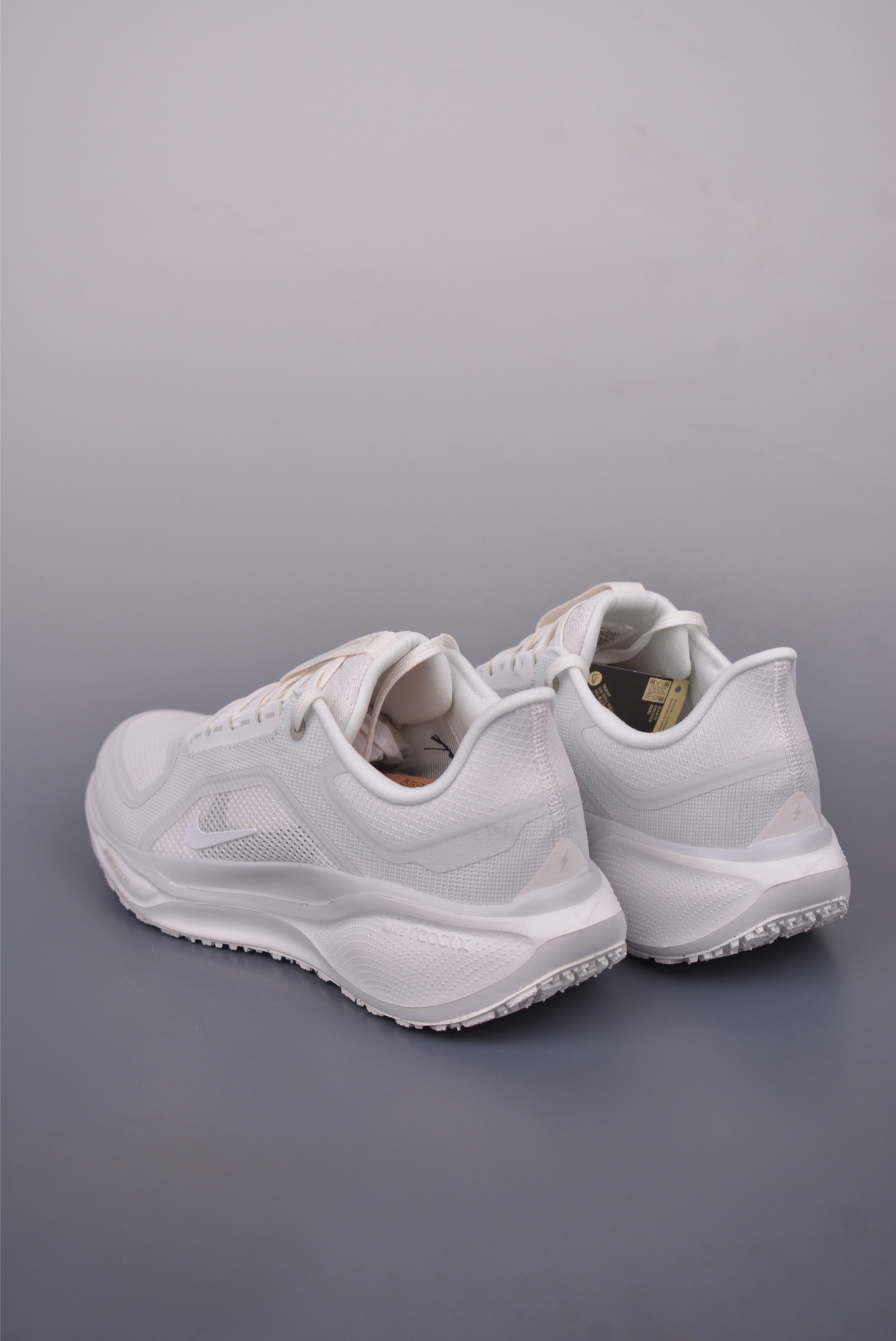 Nike Air Zoom Pegasus 41: Breathable, Stable, and Smooth Running Shoes 2 i1749853034916 6719 0 1