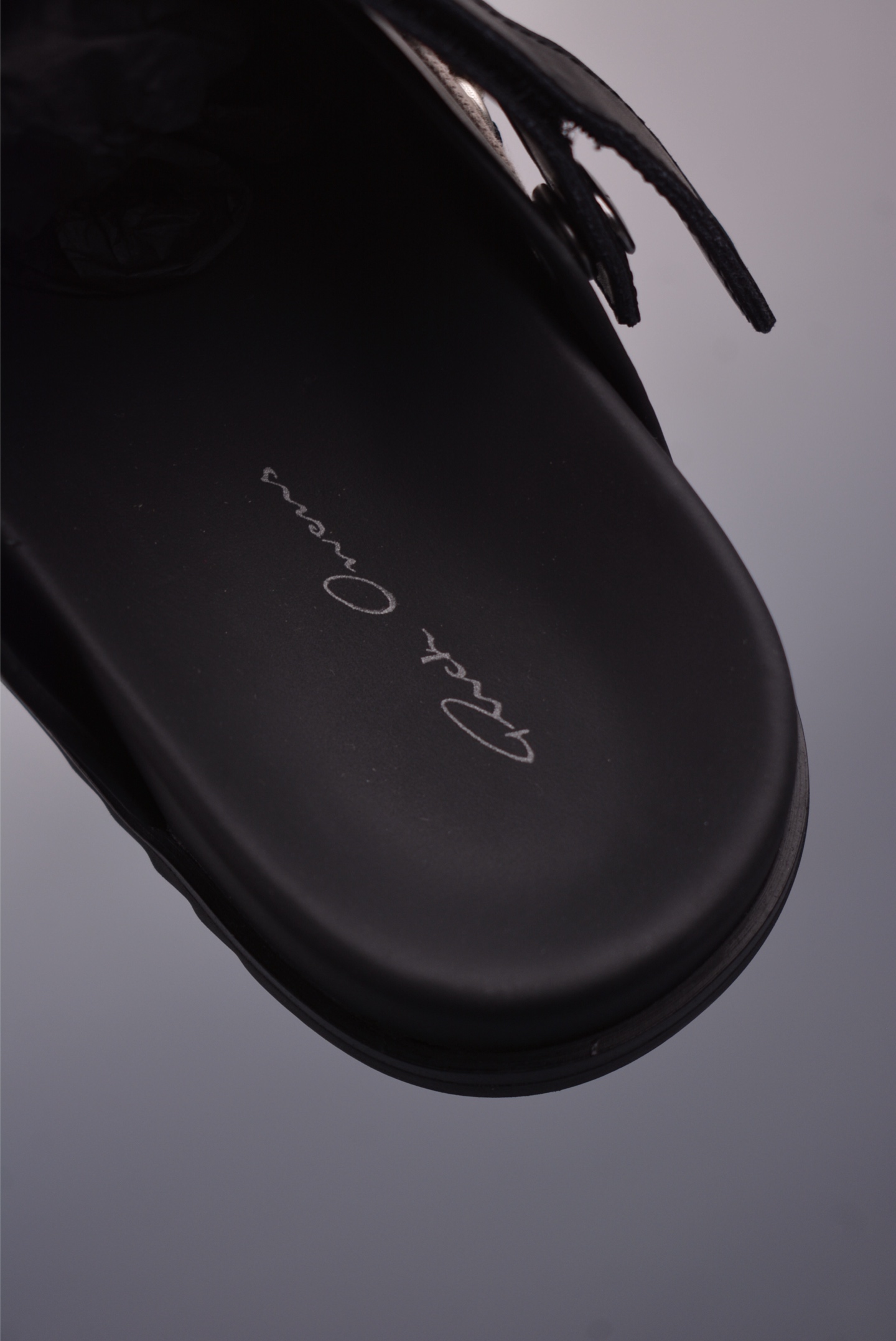 Rick Owens RO Mega 瑞克·欧文斯 DRKSHDW 疯狂绑带半拖鞋 RU01E5813-莆田鞋,莆田鞋货源,高仿鞋,高仿鞋货源,安福档口,莆田高仿鞋,莆田鞋批发,高仿鞋批发,莆田高仿运动鞋,高仿运动鞋,莆田运动鞋 Rick Owens RO Mega 瑞克·欧文斯 DRKSHDW 疯狂绑带半拖鞋 RU01E5813