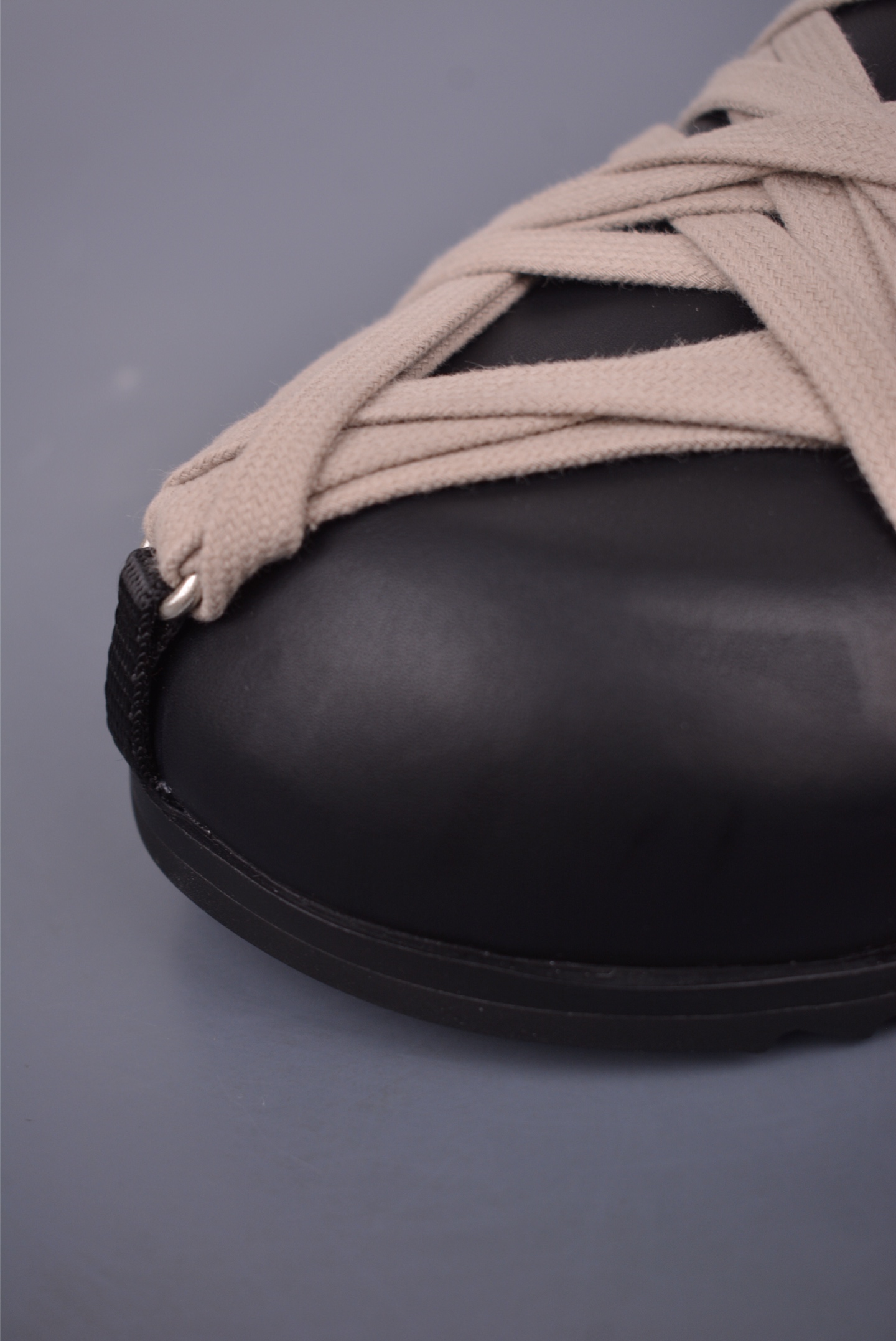 Rick Owens RO Mega 瑞克·欧文斯 DRKSHDW 疯狂绑带半拖鞋 RU01E5813-莆田鞋,莆田鞋货源,高仿鞋,高仿鞋货源,安福档口,莆田高仿鞋,莆田鞋批发,高仿鞋批发,莆田高仿运动鞋,高仿运动鞋,莆田运动鞋 Rick Owens RO Mega 瑞克·欧文斯 DRKSHDW 疯狂绑带半拖鞋 RU01E5813