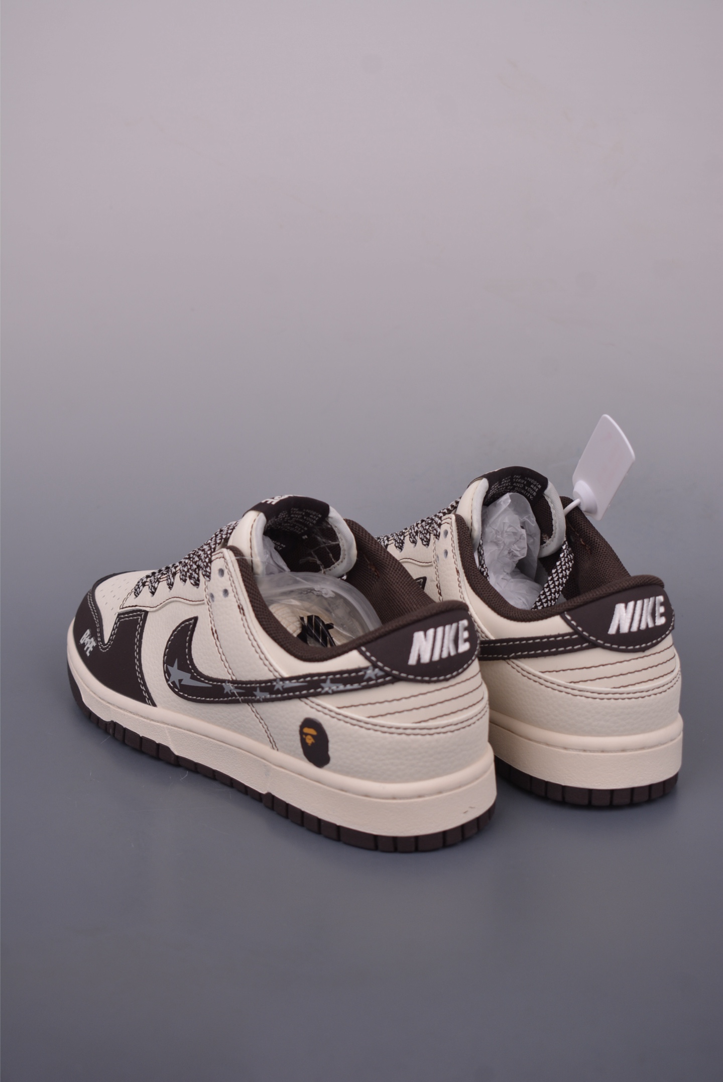 Nike SB Dunk Low BAPE Collab: Premium Craftsmanship & Iconic Style 3 i1749855833962 7862 0 1