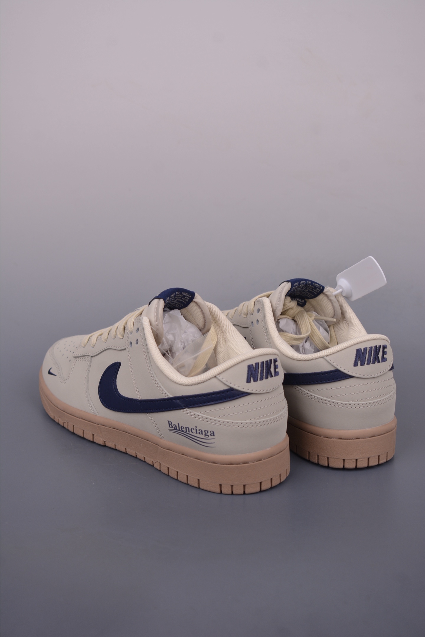 Nike SB Dunk Low Balenciaga Cream/Navy Sneakers Premium Quality 2 i1749855968993 57 0 1