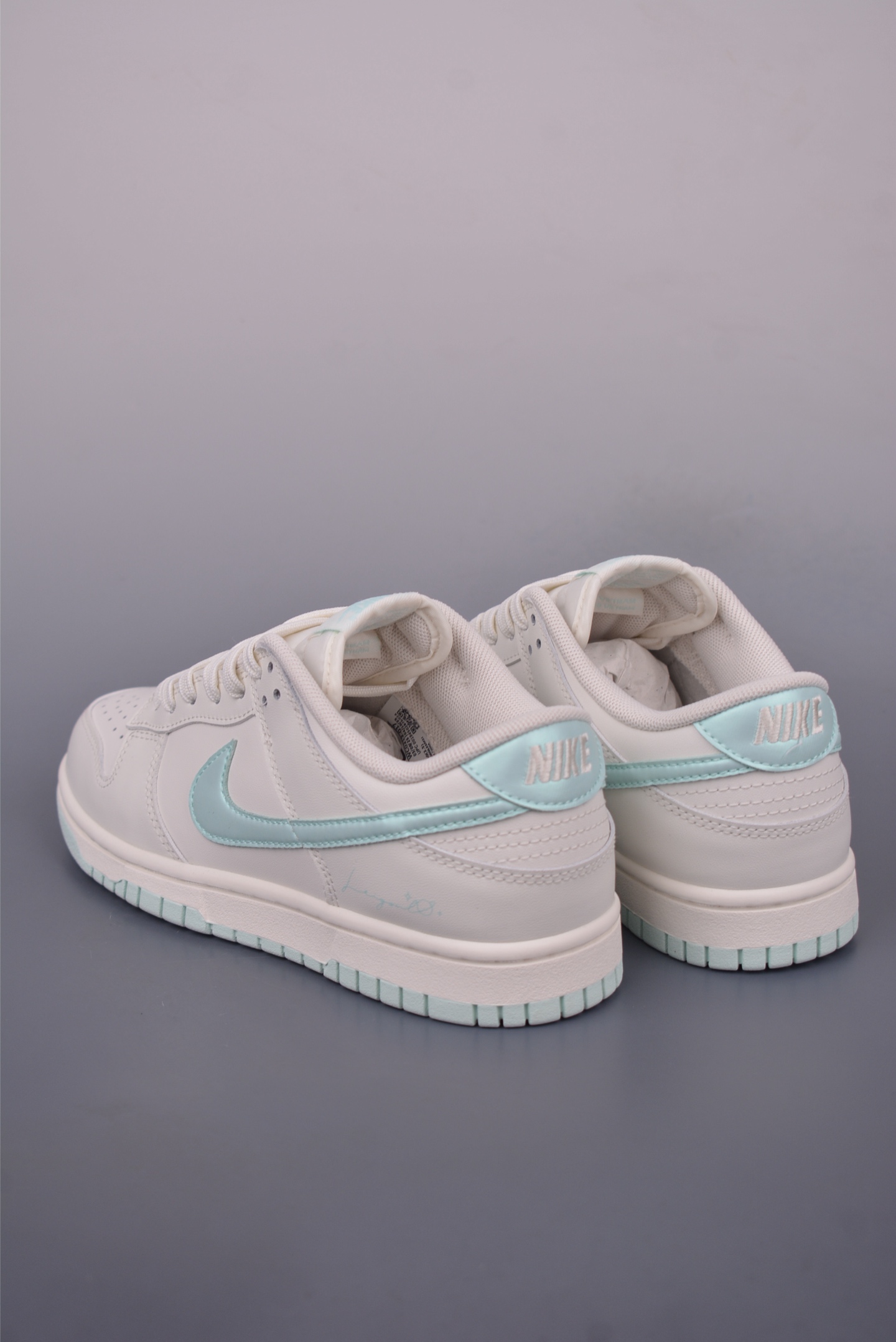 Nike SB Dunk Low: Premium Leather, Superior Comfort, Perfect Style 2 i1749856036505 3476 0 1
