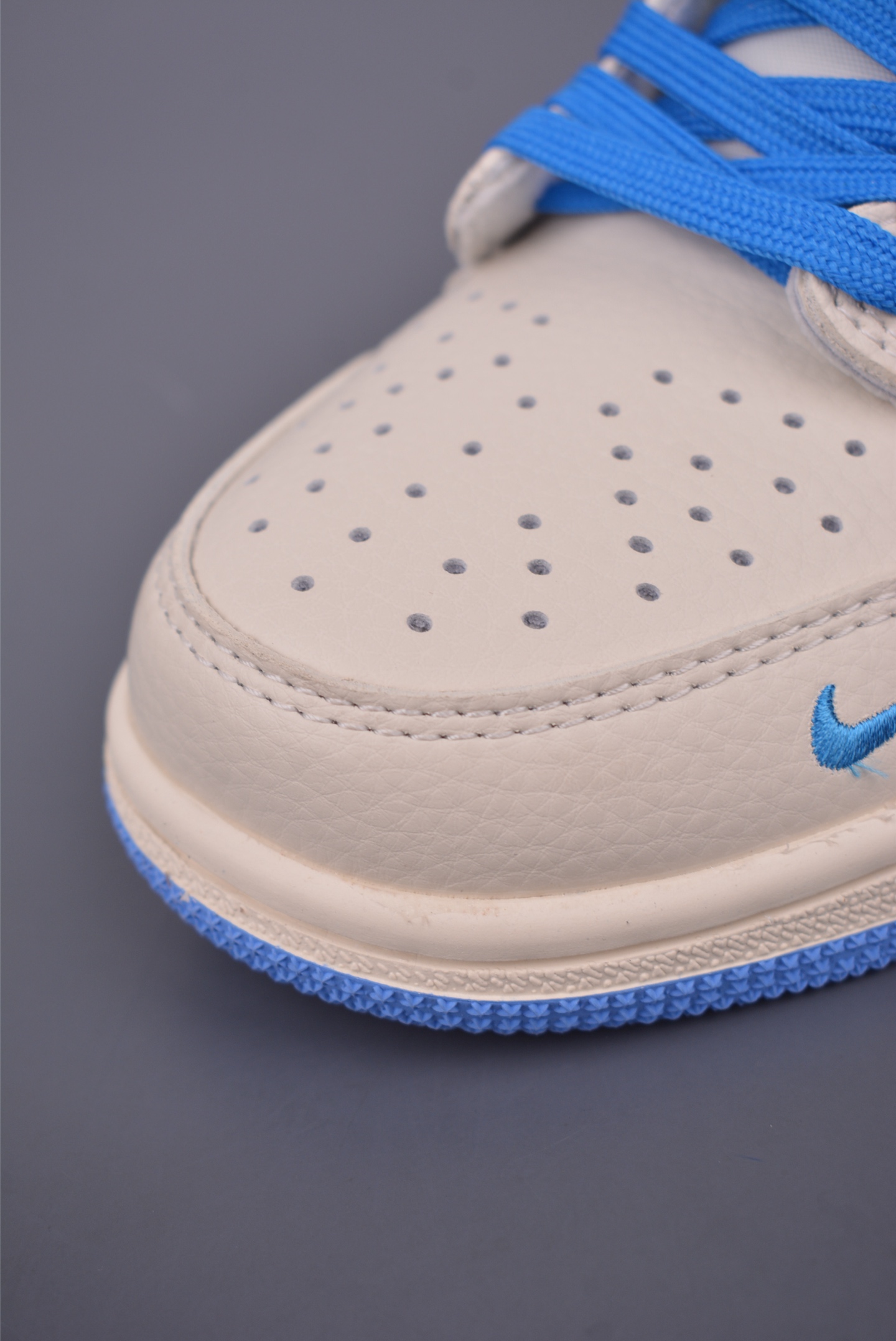 Fragment x Travis Scott x 多啦A梦 Air Jordan 1 Low 三方联名倒钩  XS2024-068