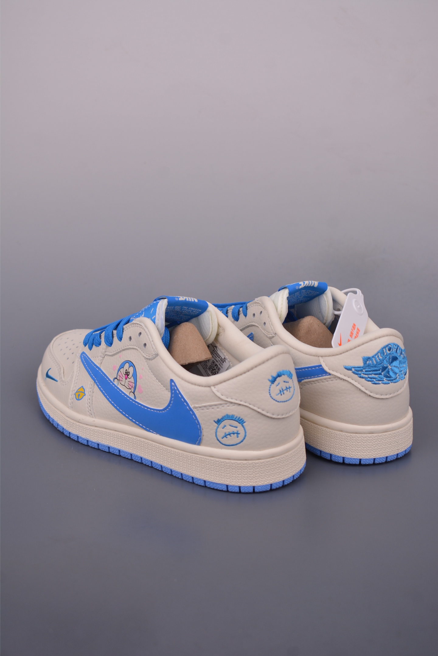 Fragment x Travis Scott x 多啦A梦 Air Jordan 1 Low 三方联名倒钩  XS2024-068