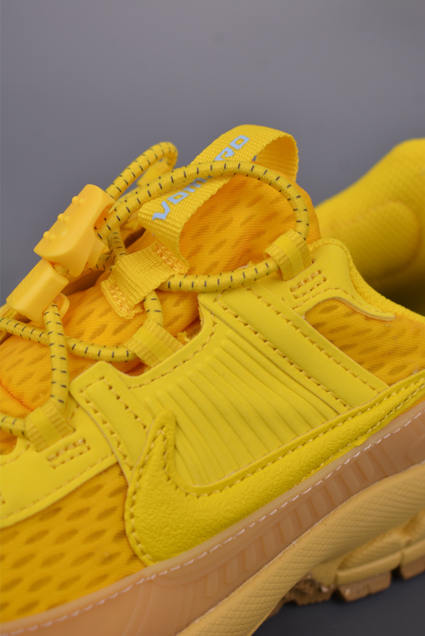 Nike Zoom Vomero 5 Roam Retro Running Shoes - Yellow/Brown - HJ4646-700 7 i1749933186502 614 0 6