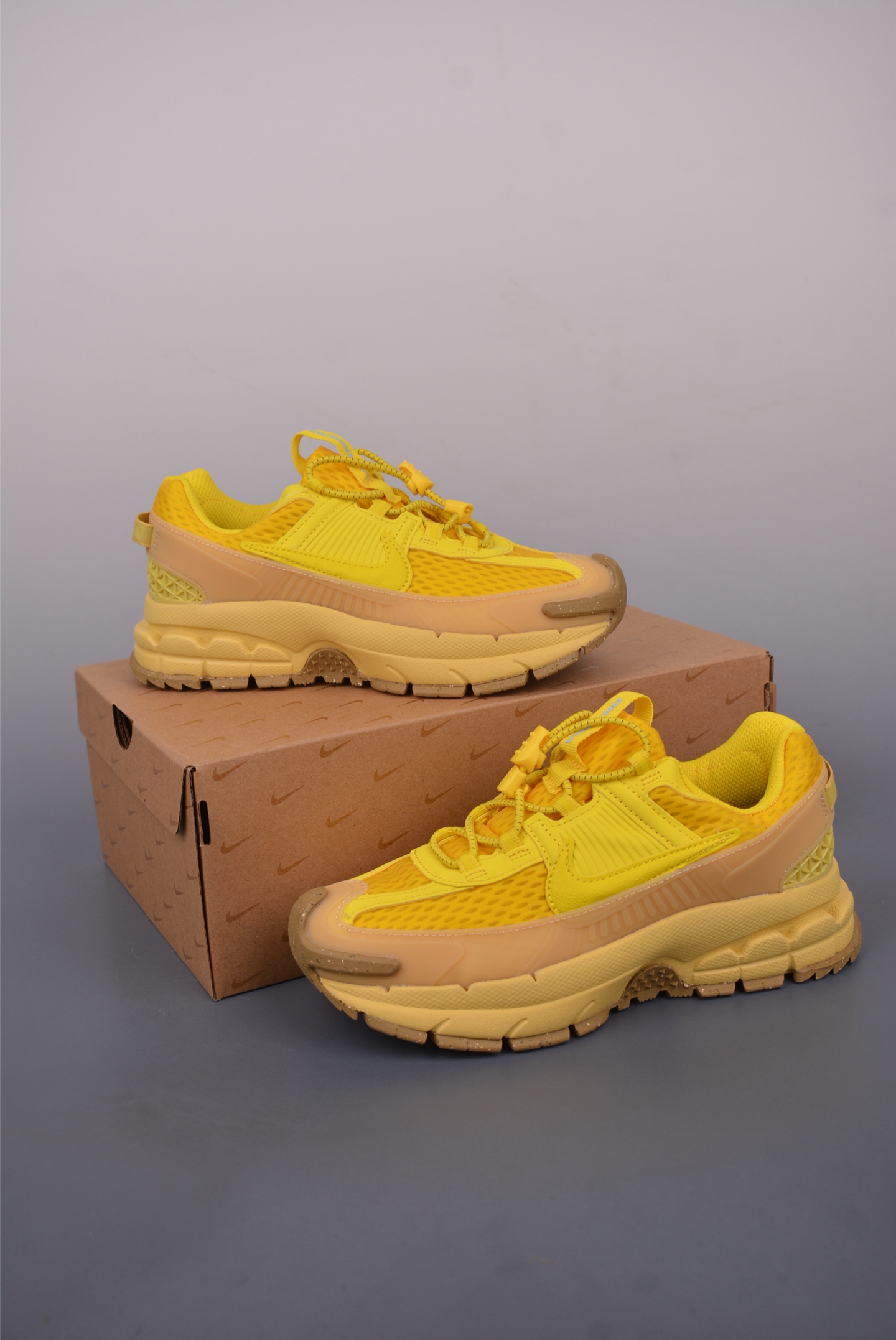 Nike Zoom Vomero 5 Roam Retro Running Shoes - Yellow/Brown - HJ4646-700 5 i1749933186527 745 0 4