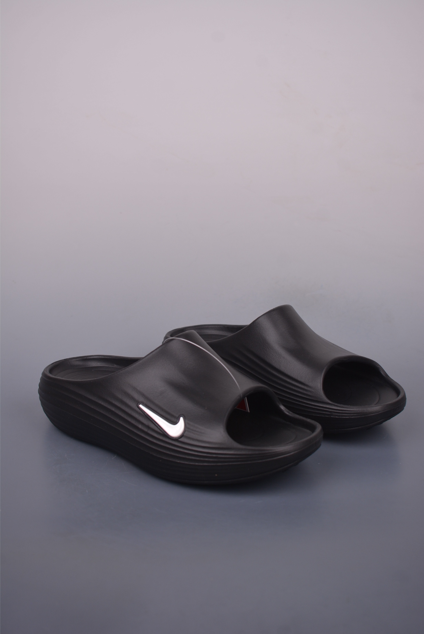 Nike ReactX Rejuven8 Slides: Summer Comfort & Style 2 i1749933270254 7257 0 0