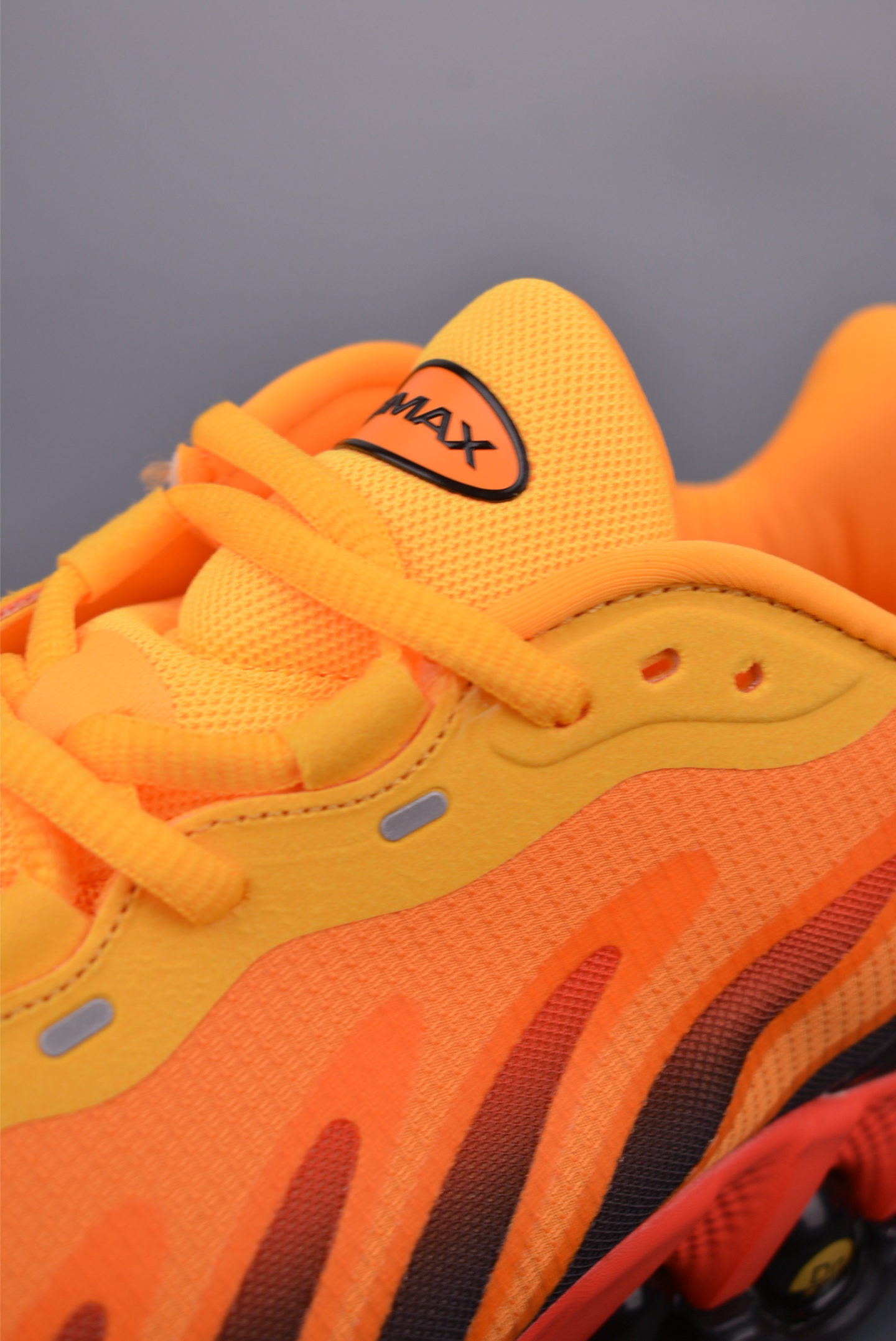 Nike Air Max DN8 Running Shoes - Full-Length Air Cushioning for Comfort 7 i1749939565842 4807 0 6